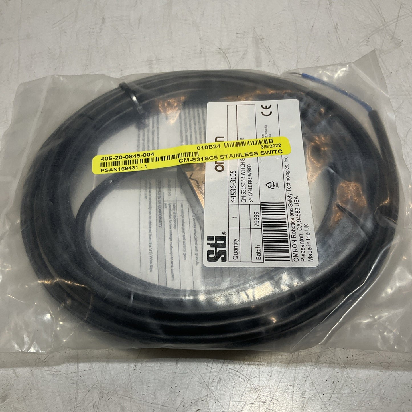 STJ - OMRON STI 44536-3105 CM-S31SC5 INTERLOCK SWITCH ACTUATOR PRE-WIRED U4M