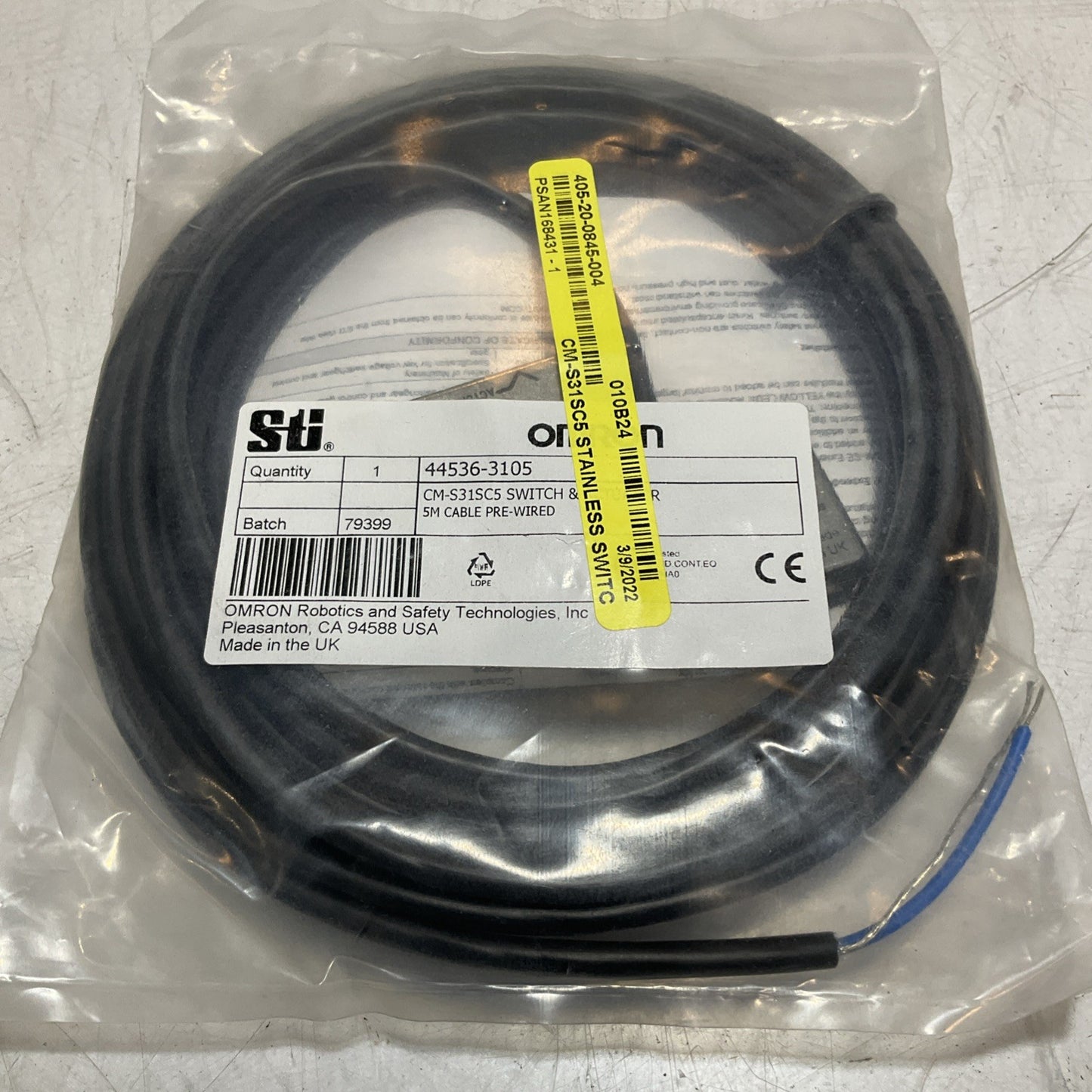 STJ - OMRON STI 44536-3105 CM-S31SC5 INTERLOCK SWITCH ACTUATOR PRE-WIRED U4M