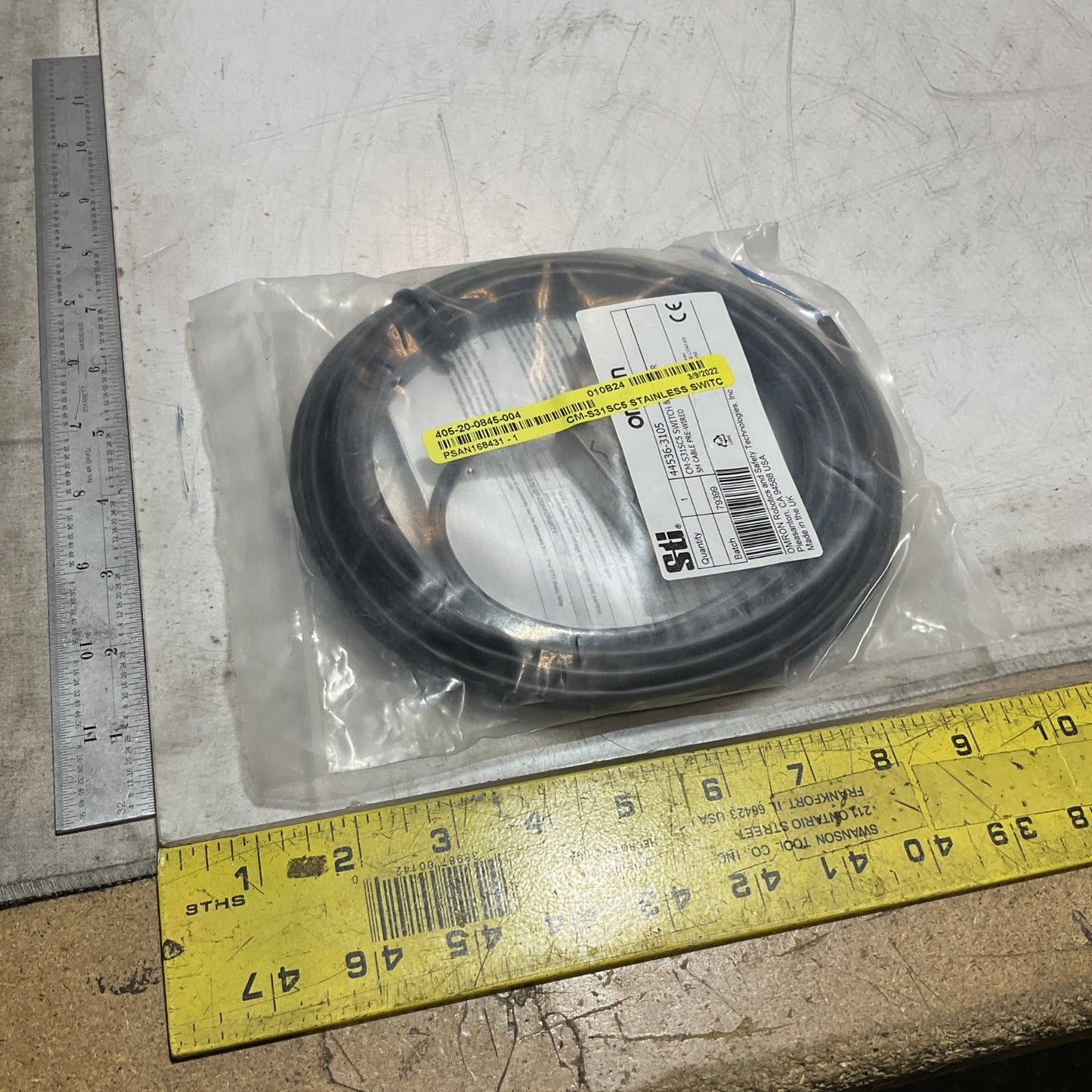 STJ - OMRON STI 44536-3105 CM-S31SC5 INTERLOCK SWITCH ACTUATOR PRE-WIRED U4M