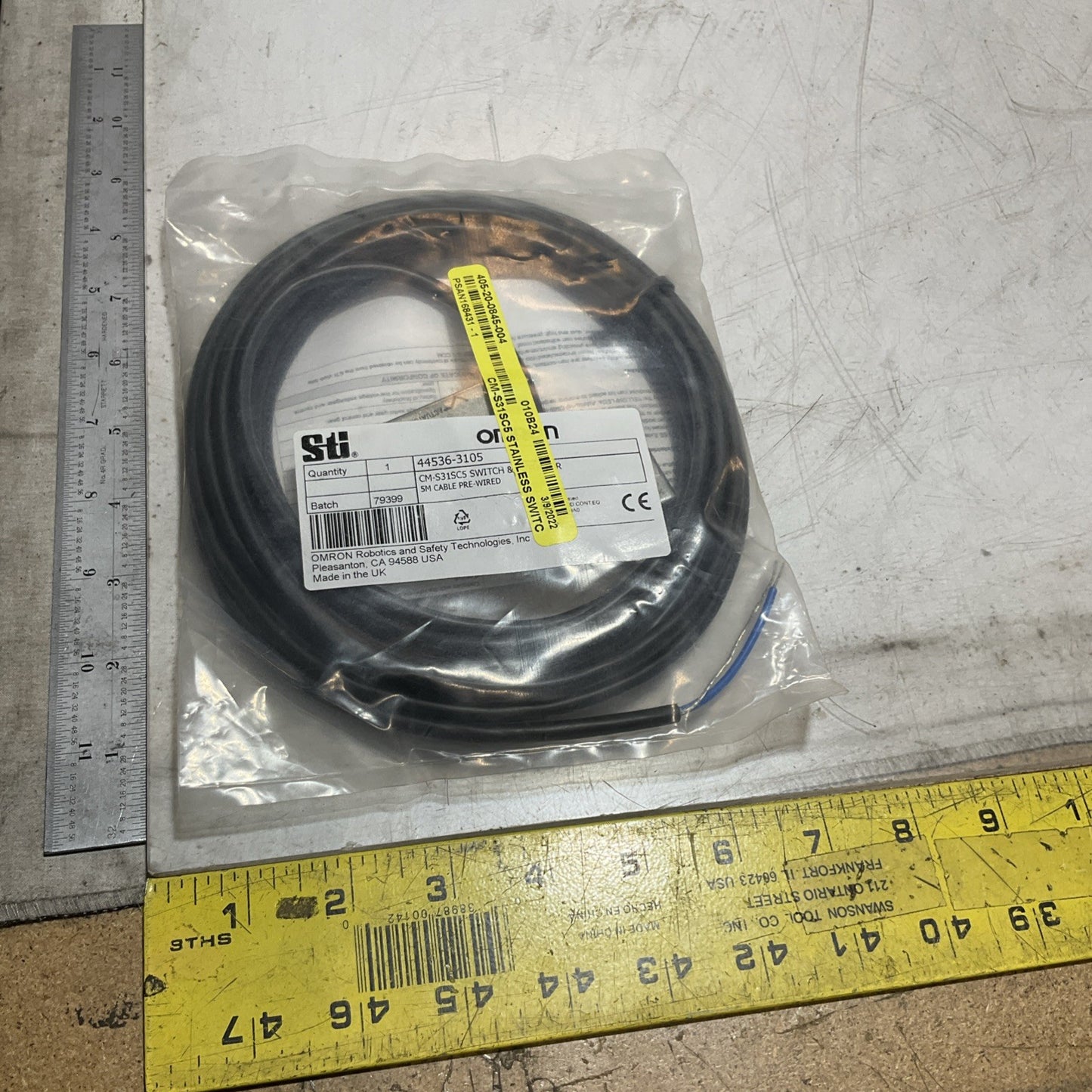 STJ - OMRON STI 44536-3105 CM-S31SC5 INTERLOCK SWITCH ACTUATOR PRE-WIRED U4M