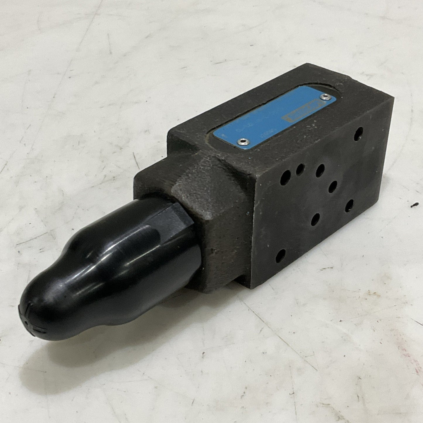 VICKERS CVGC-3-W-125-10 CVGC3W12510 RELIEF VALVE 580031 Z2M