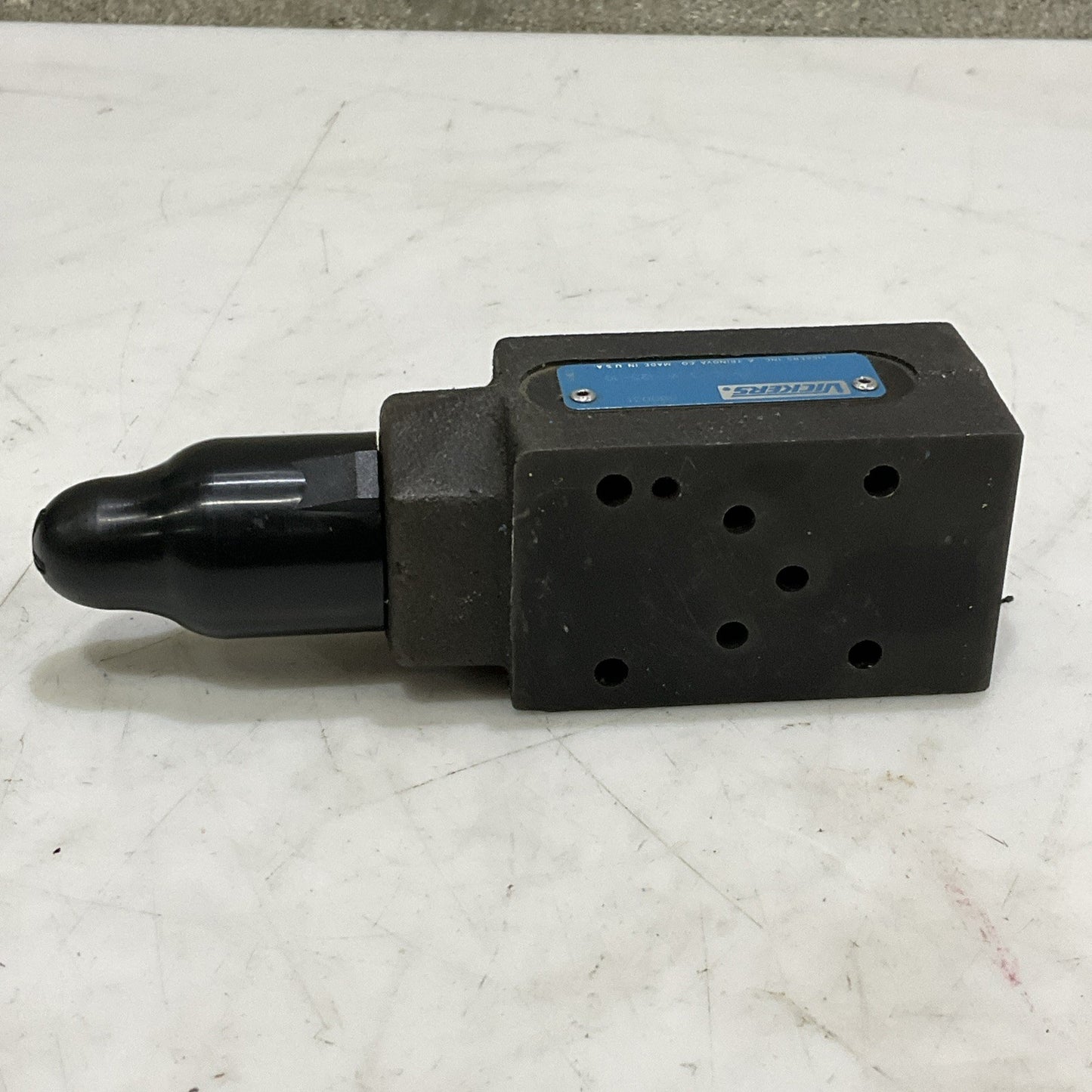 VICKERS CVGC-3-W-125-10 CVGC3W12510 RELIEF VALVE 580031 Z2M