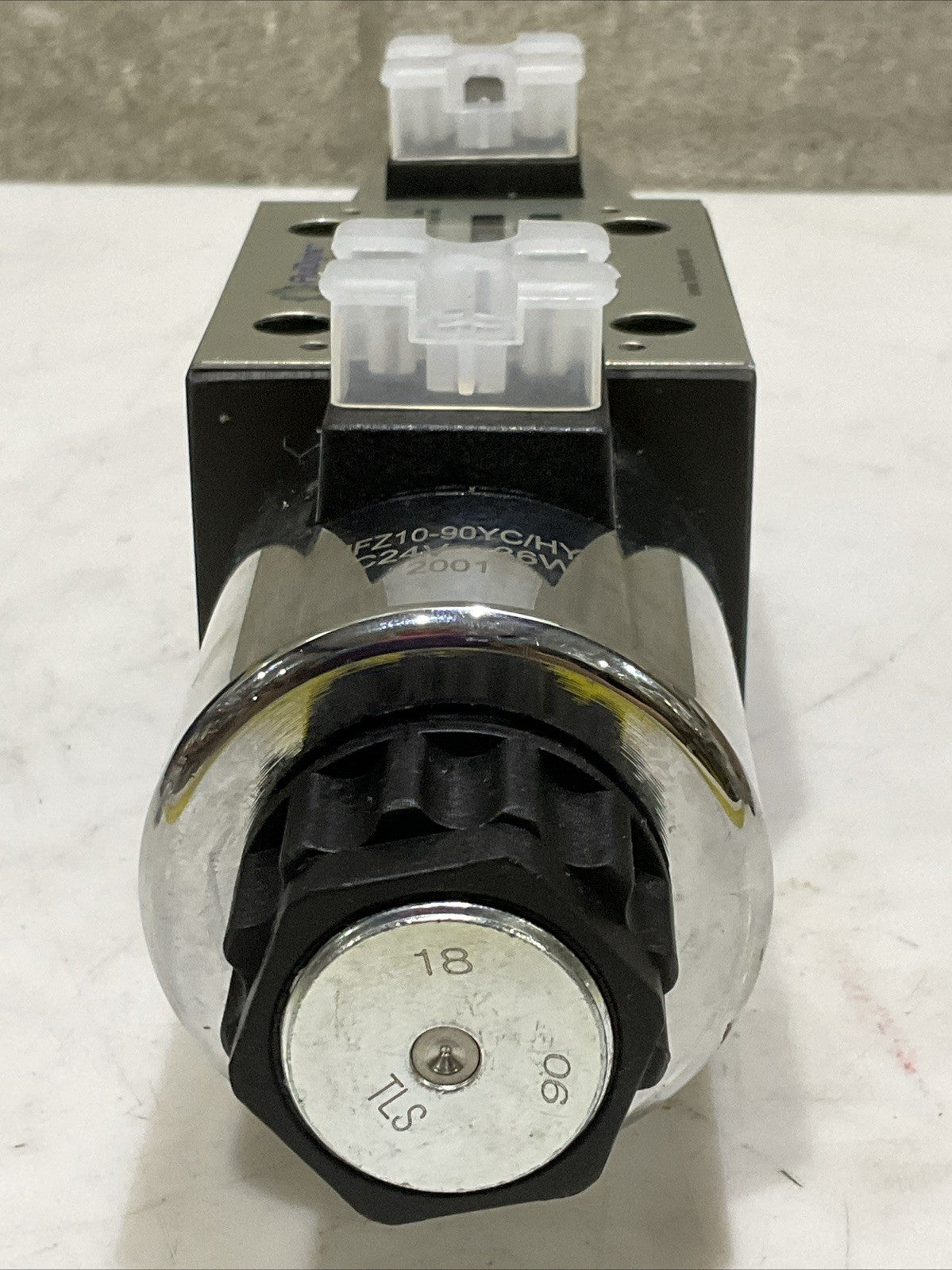FLUIDYNE WF4WE10E3X/CG24N9Z45L DIRECTIONAL CONTROL VALVE MFZ10-90YC/HY Z2M