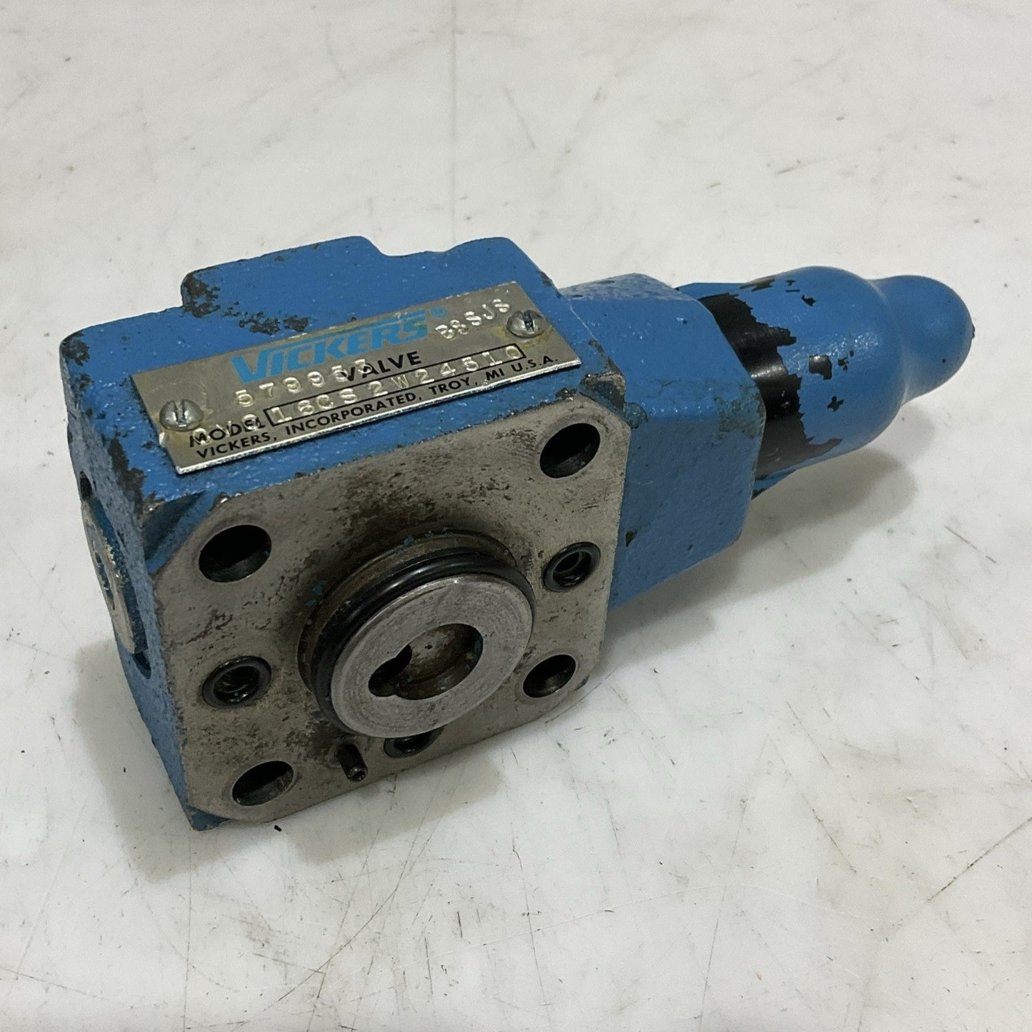VICKERS CVC 16CS2W24510 579953 VALVE Z2M
