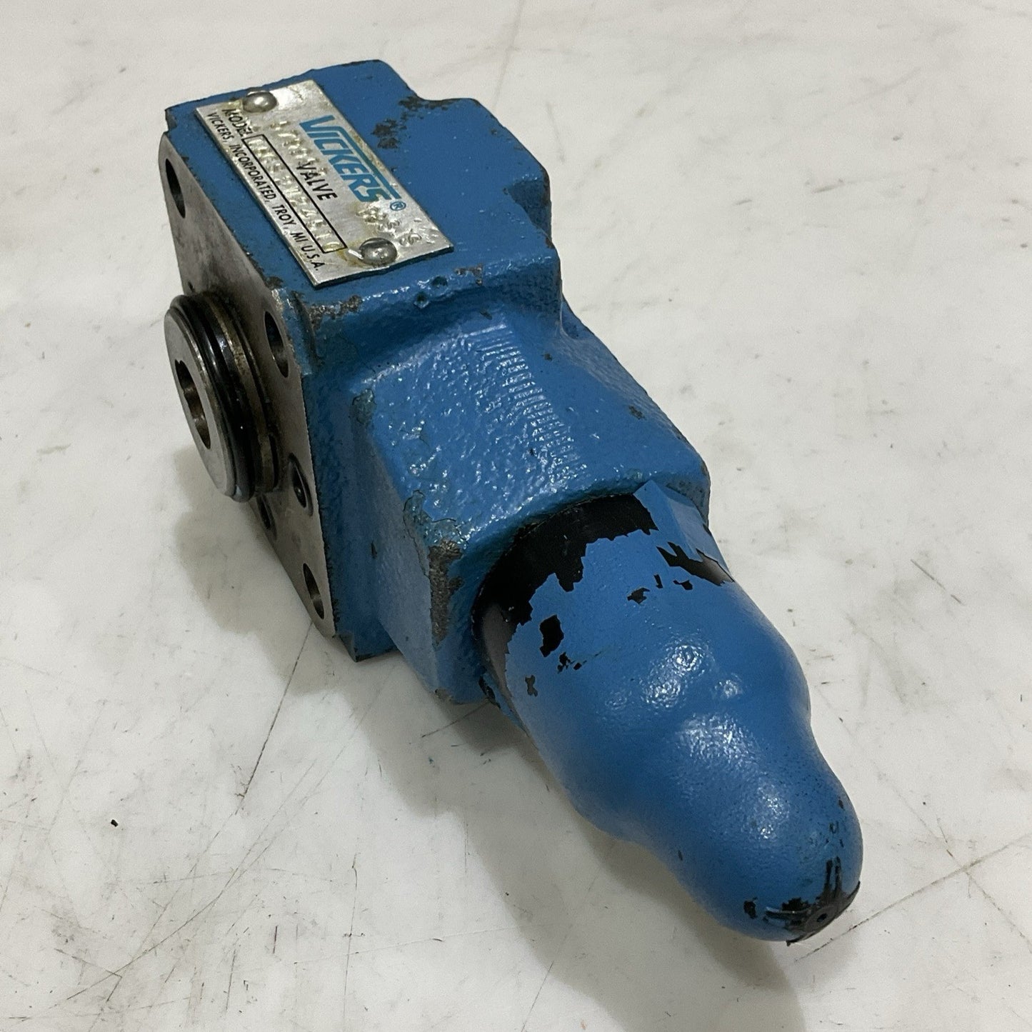VICKERS CVC 16CS2W24510 579953 VALVE Z2M