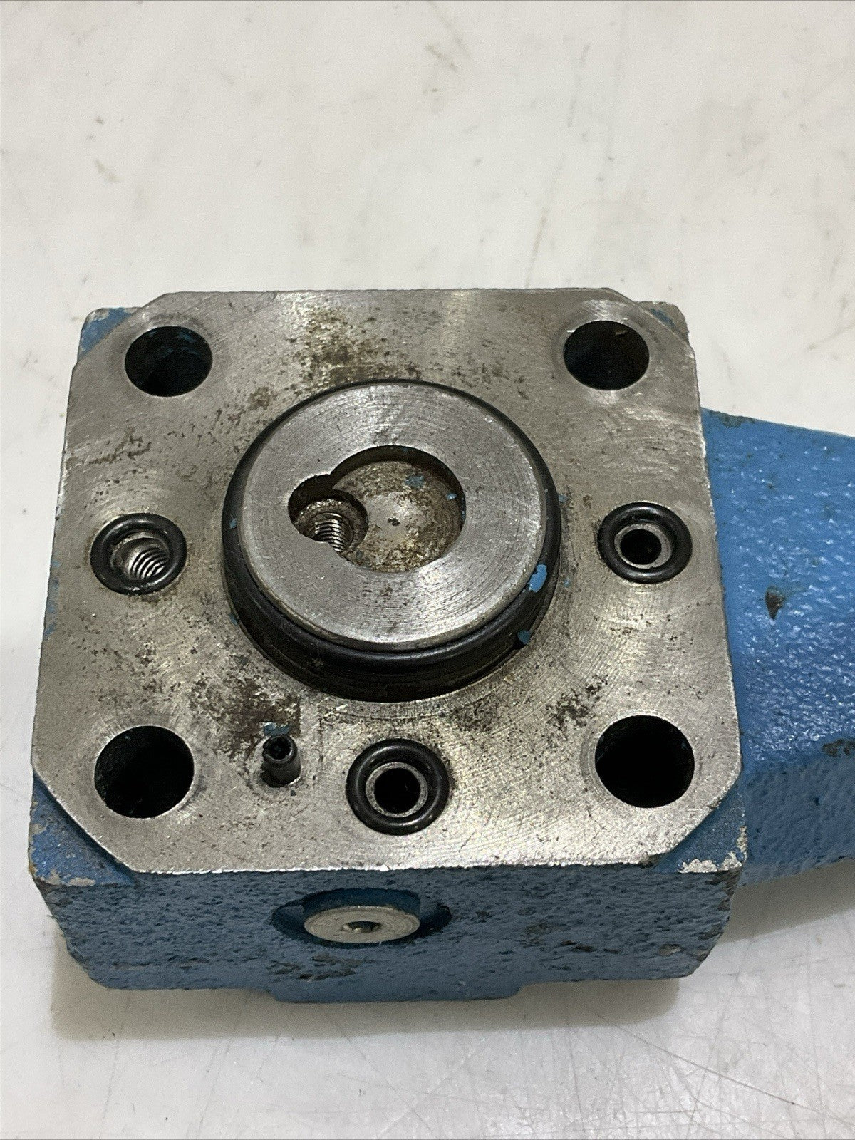 VICKERS CVC 16CS2W24510 579953 VALVE Z2M