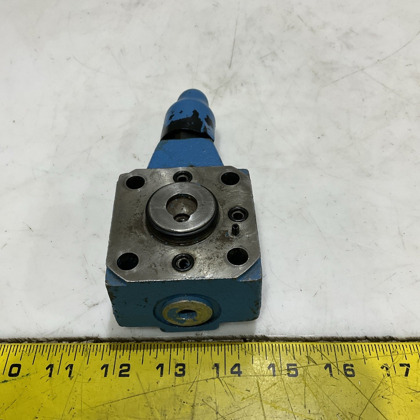 VICKERS CVC 16CS2W24510 579953 VALVE Z2M