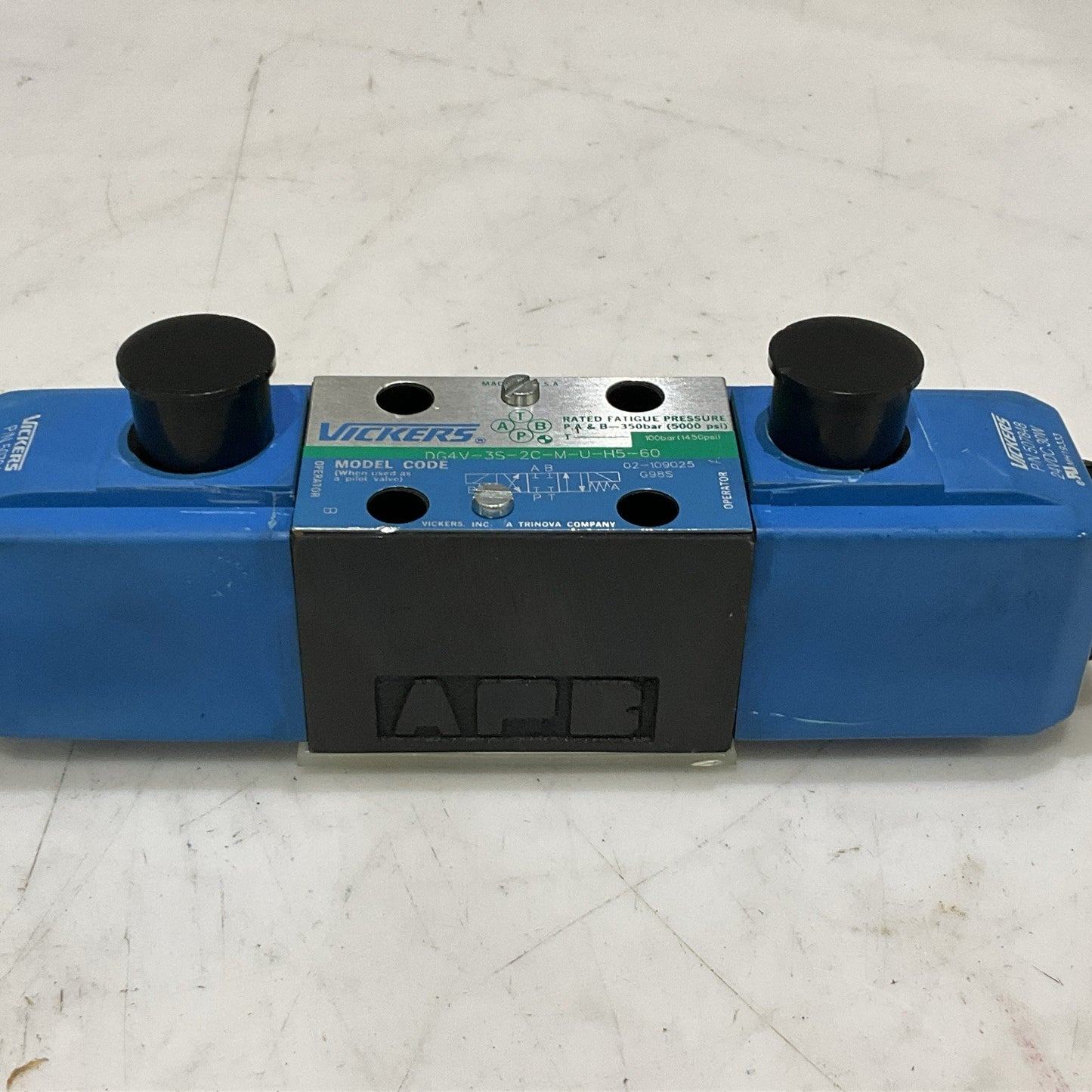 VICKERS DG4V-3S-2C-ZUM-U-H5-60 SOLENOID DIRECTIONAL VALVE Z2M