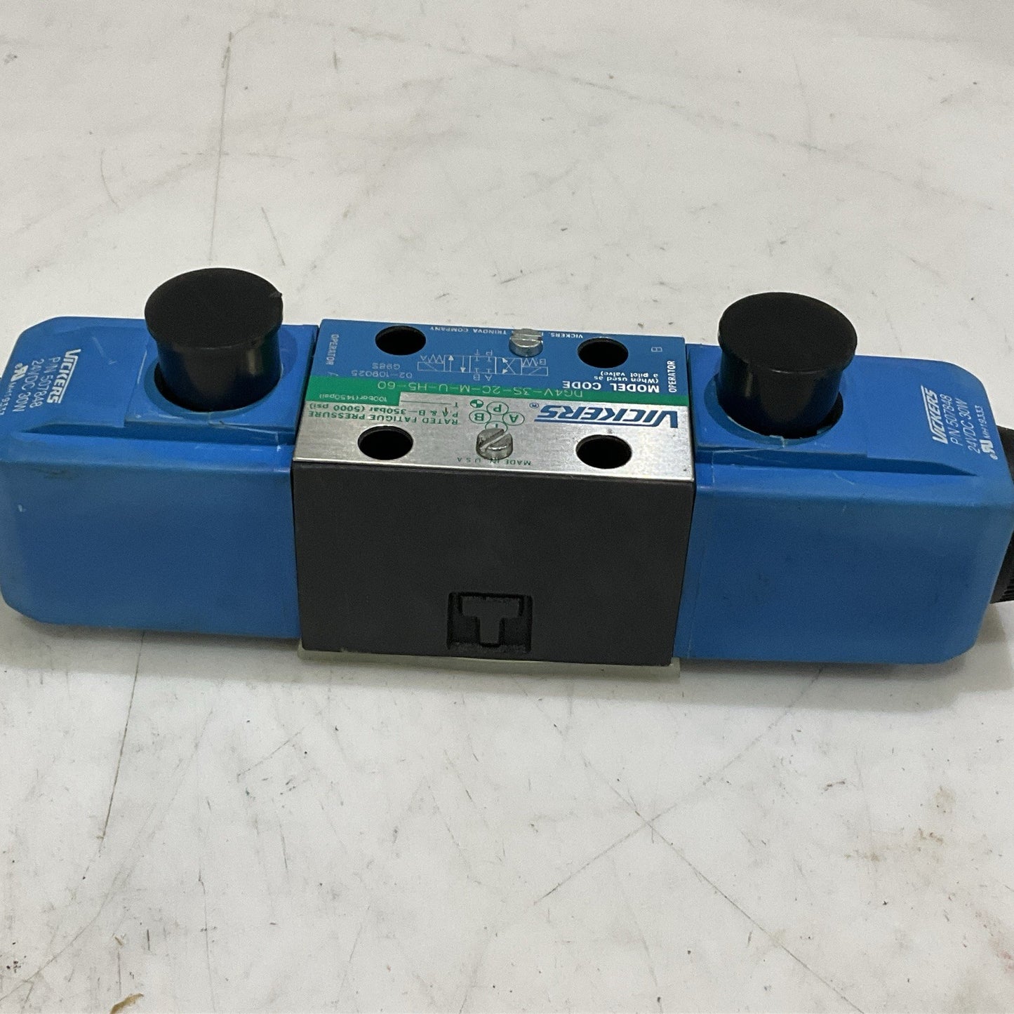 VICKERS DG4V-3S-2C-ZUM-U-H5-60 SOLENOID DIRECTIONAL VALVE Z2M