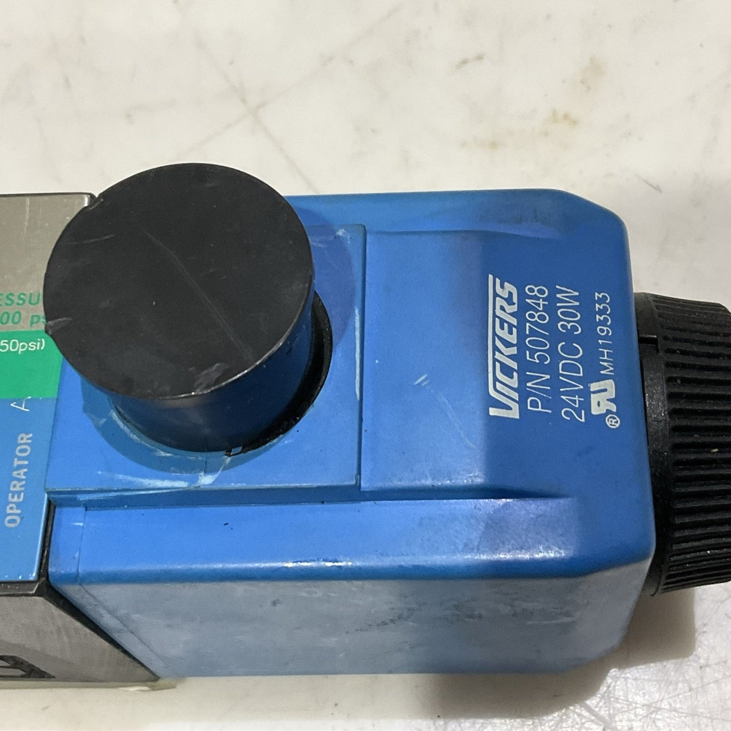 VICKERS DG4V-3S-2C-ZUM-U-H5-60 SOLENOID DIRECTIONAL VALVE Z2M