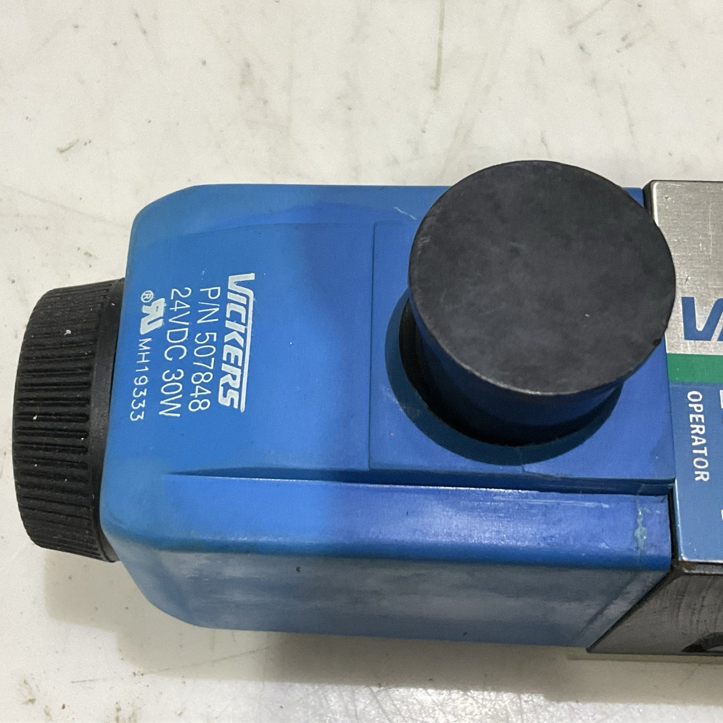 VICKERS DG4V-3S-2C-ZUM-U-H5-60 SOLENOID DIRECTIONAL VALVE Z2M