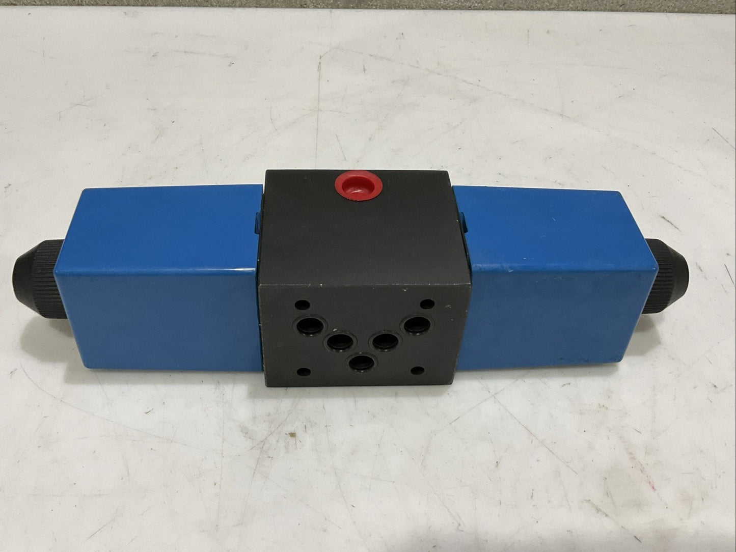 FLUIDYNE WFF3DG4S4013CUH60 DIRECTIONAL VALVE Z2M