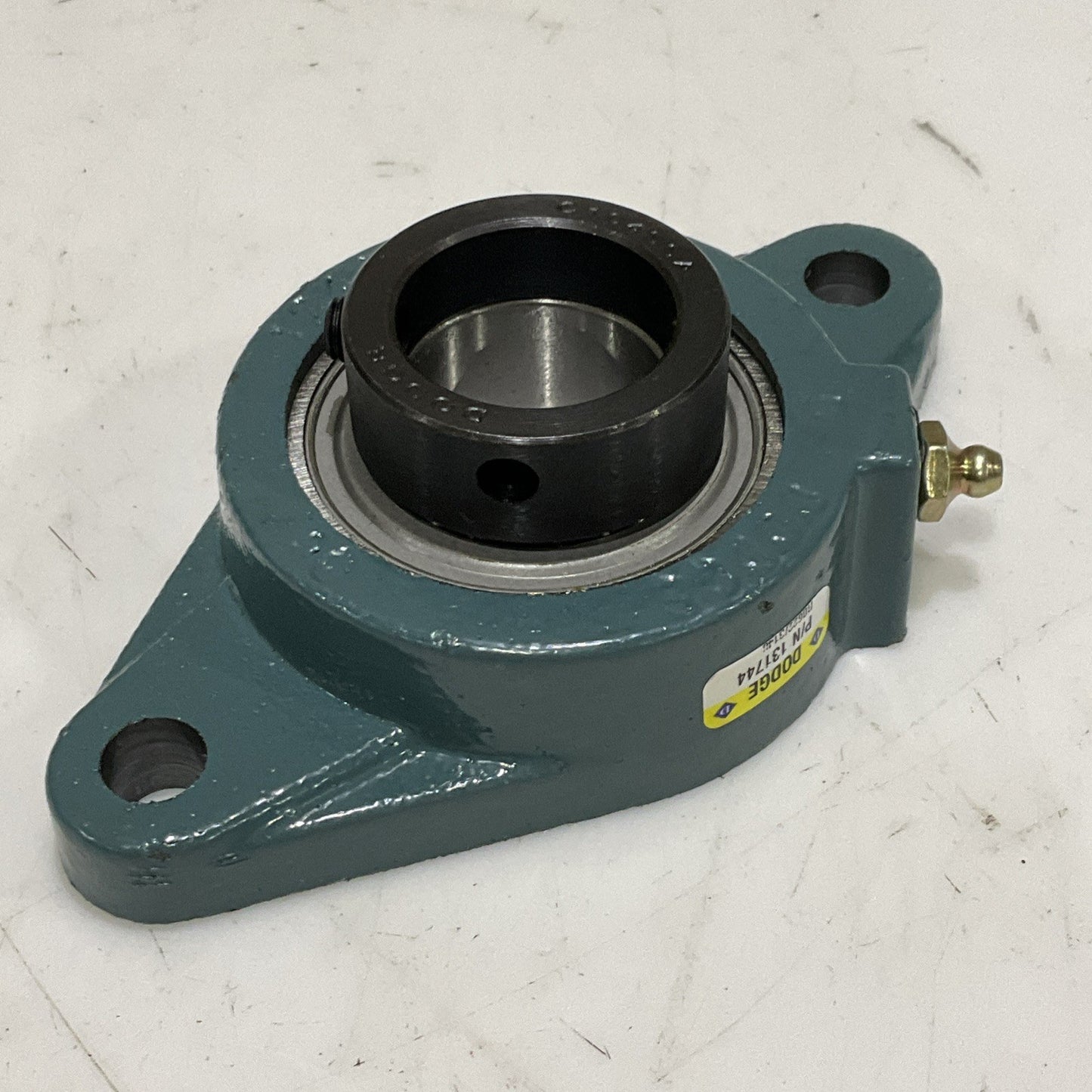 DODGE 131744 F2B-SXV-104S FLANGE MOUNT BALL BEARING UNIT 2-BOLT 1 1/4 BORE Z2M