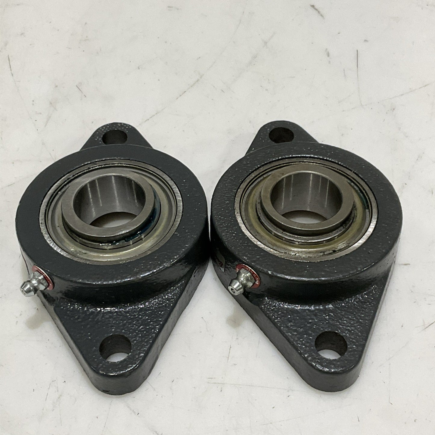 BROWNING VF2E-118 FLANGE MOUNTED BALL BEARING 2 BOLT 1 1/8 IN LOT OF 2 Z2M
