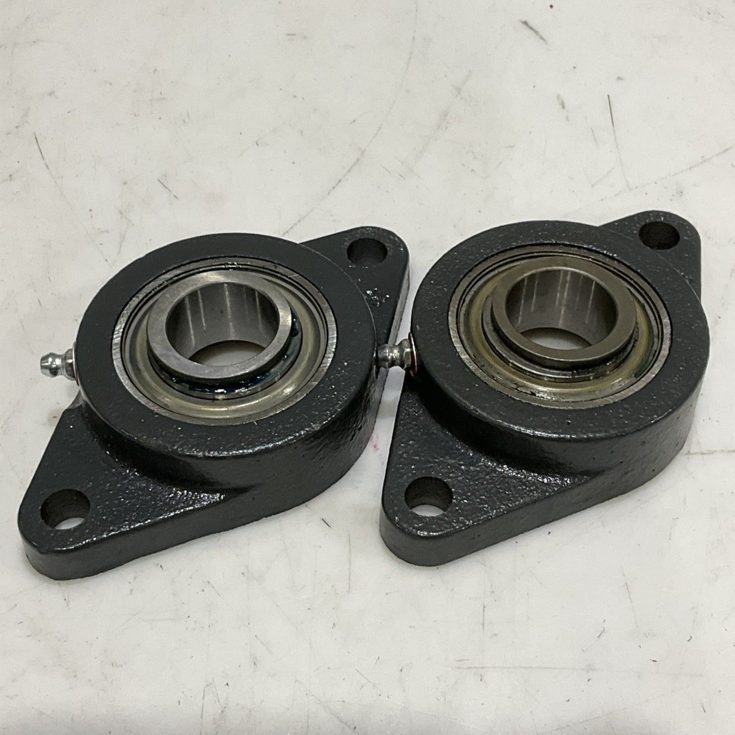 BROWNING VF2E-118 FLANGE MOUNTED BALL BEARING 2 BOLT 1 1/8 IN LOT OF 2 Z2M