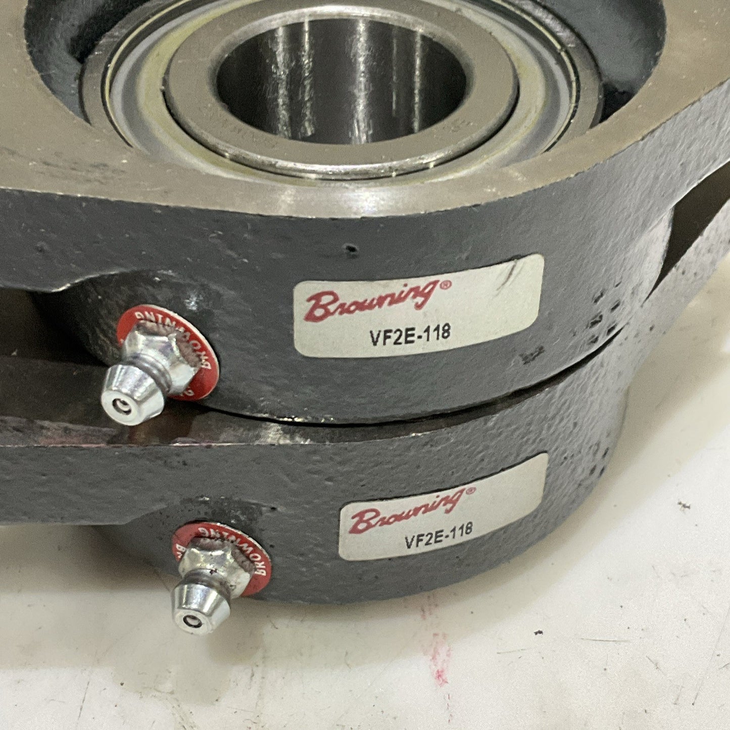 BROWNING VF2E-118 FLANGE MOUNTED BALL BEARING 2 BOLT 1 1/8 IN LOT OF 2 Z2M