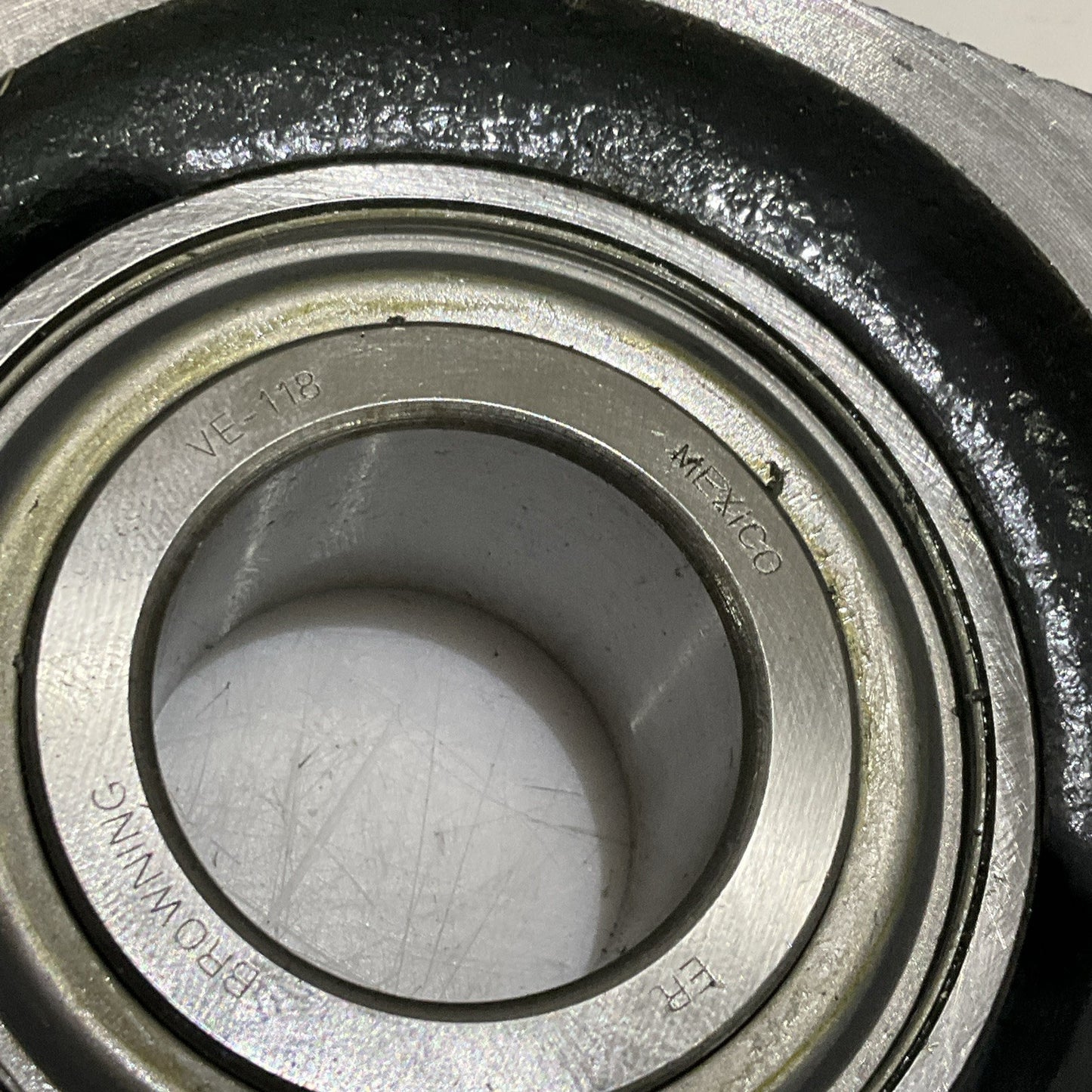 BROWNING VF2E-118 FLANGE MOUNTED BALL BEARING 2 BOLT 1 1/8 IN LOT OF 2 Z2M