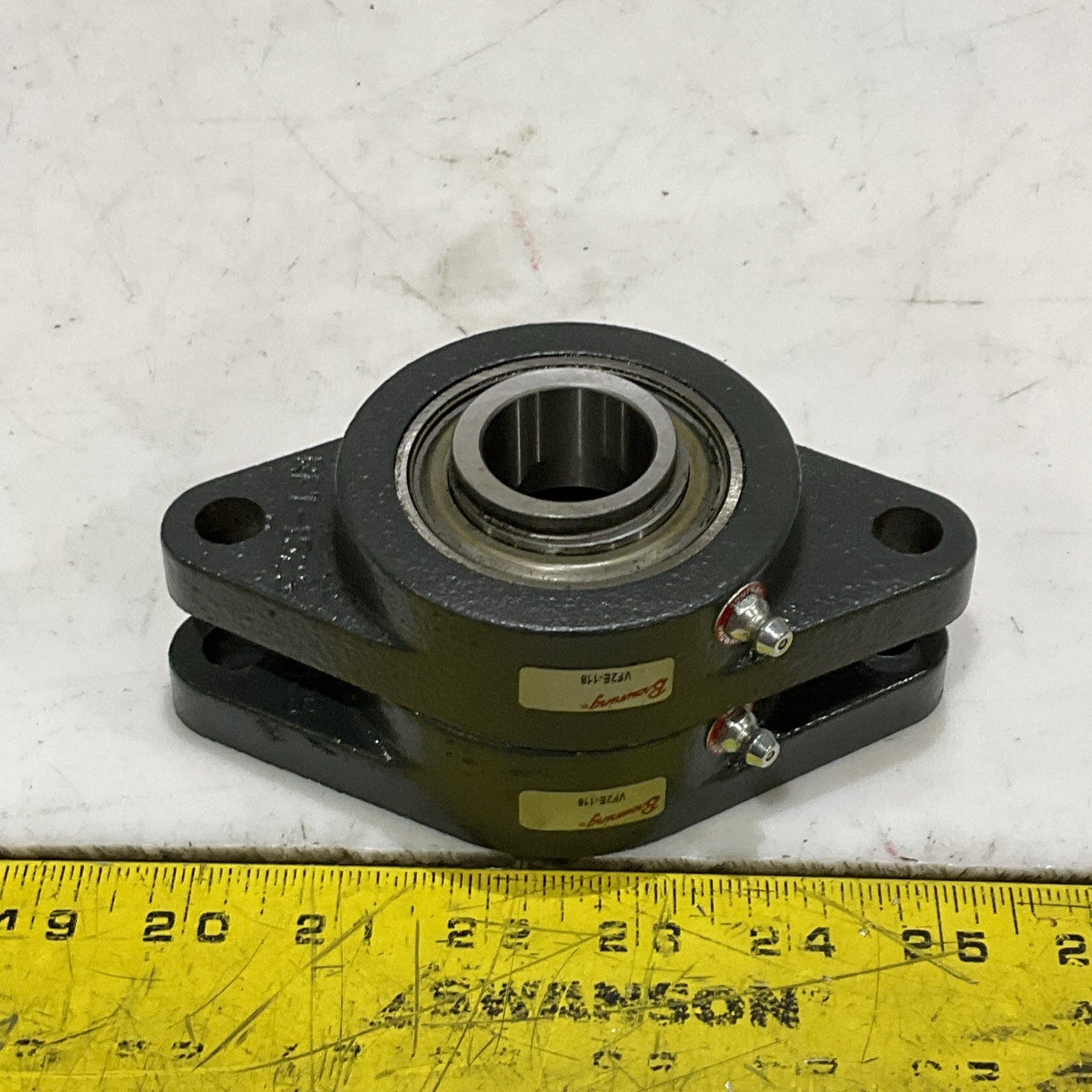 BROWNING VF2E-118 FLANGE MOUNTED BALL BEARING 2 BOLT 1 1/8 IN LOT OF 2 Z2M