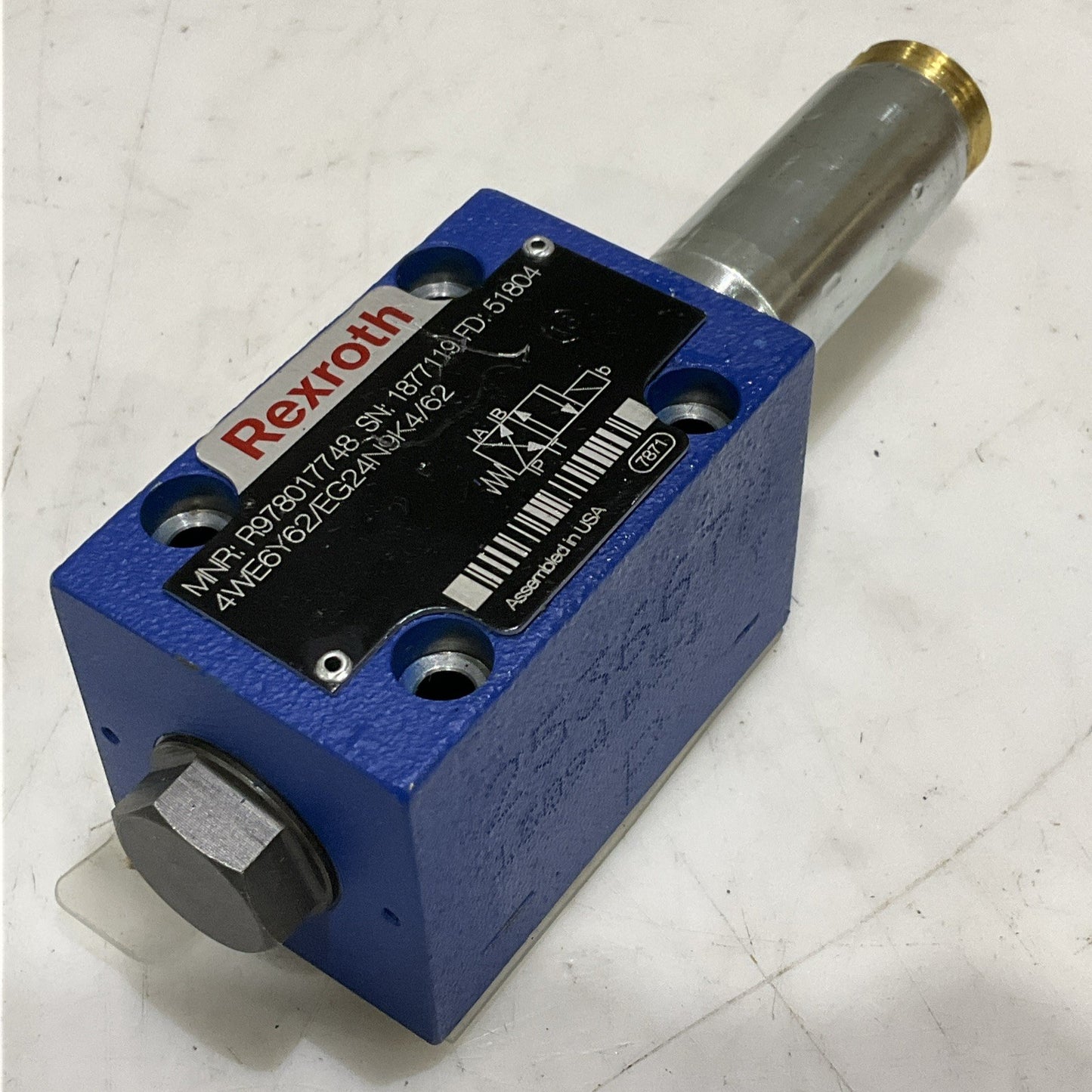 REXROTH R978017748 4WE6Y6/EG24N9K4/62 HYDRAULIC DIRECTIONAL SPOOL VALVE Z2M
