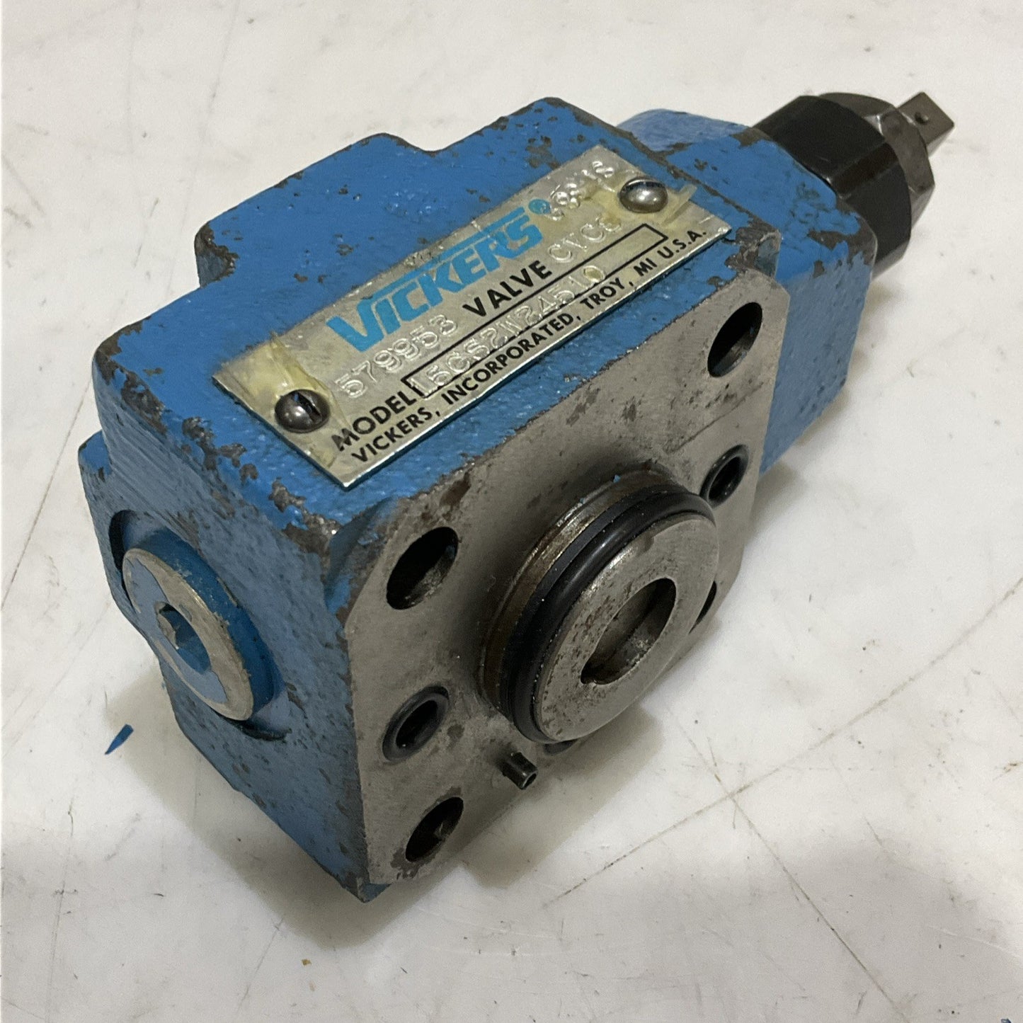 VICKERS CVCS 18GS2W24510 579953 VALVE Z2M