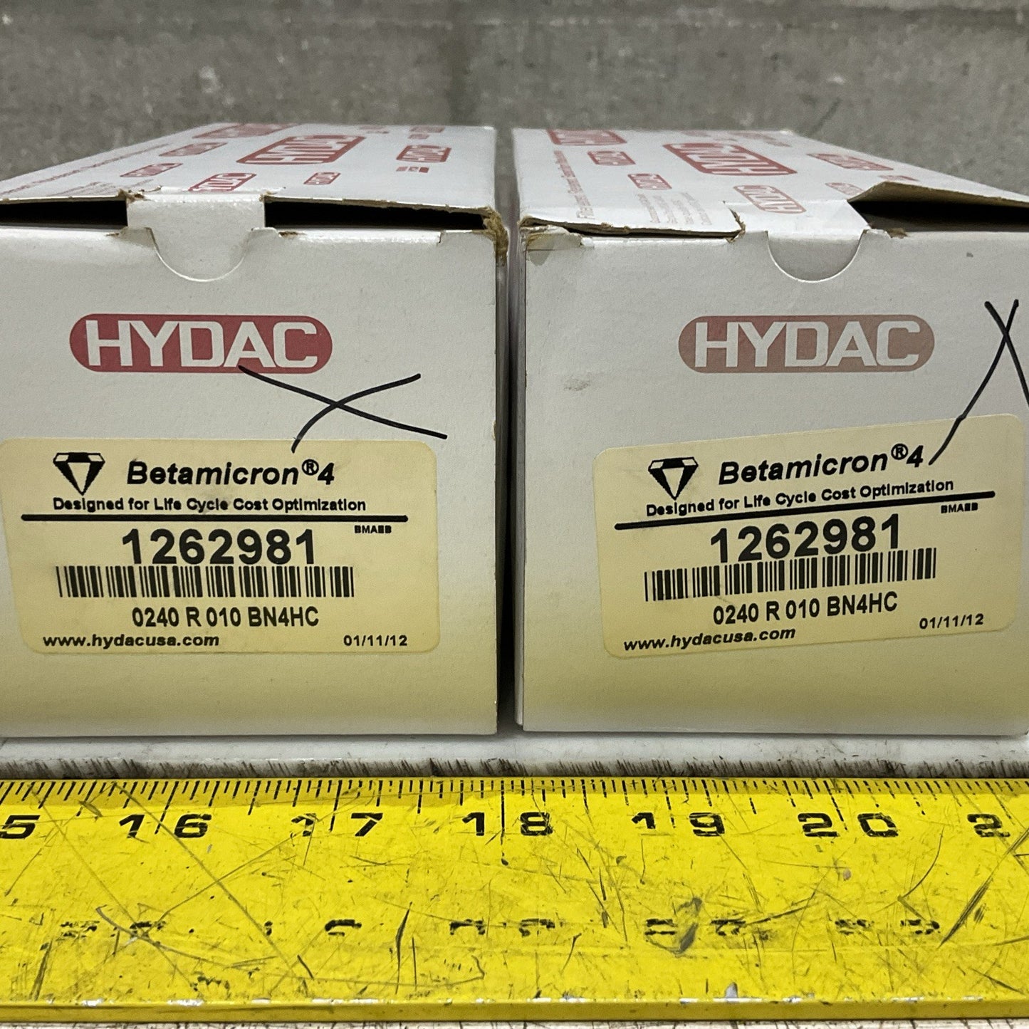 HYDAC 1262981 FILTER ELEMENT BETAMICRON 4 0240 R 010 BM4HC LOT OF 2 Z2M