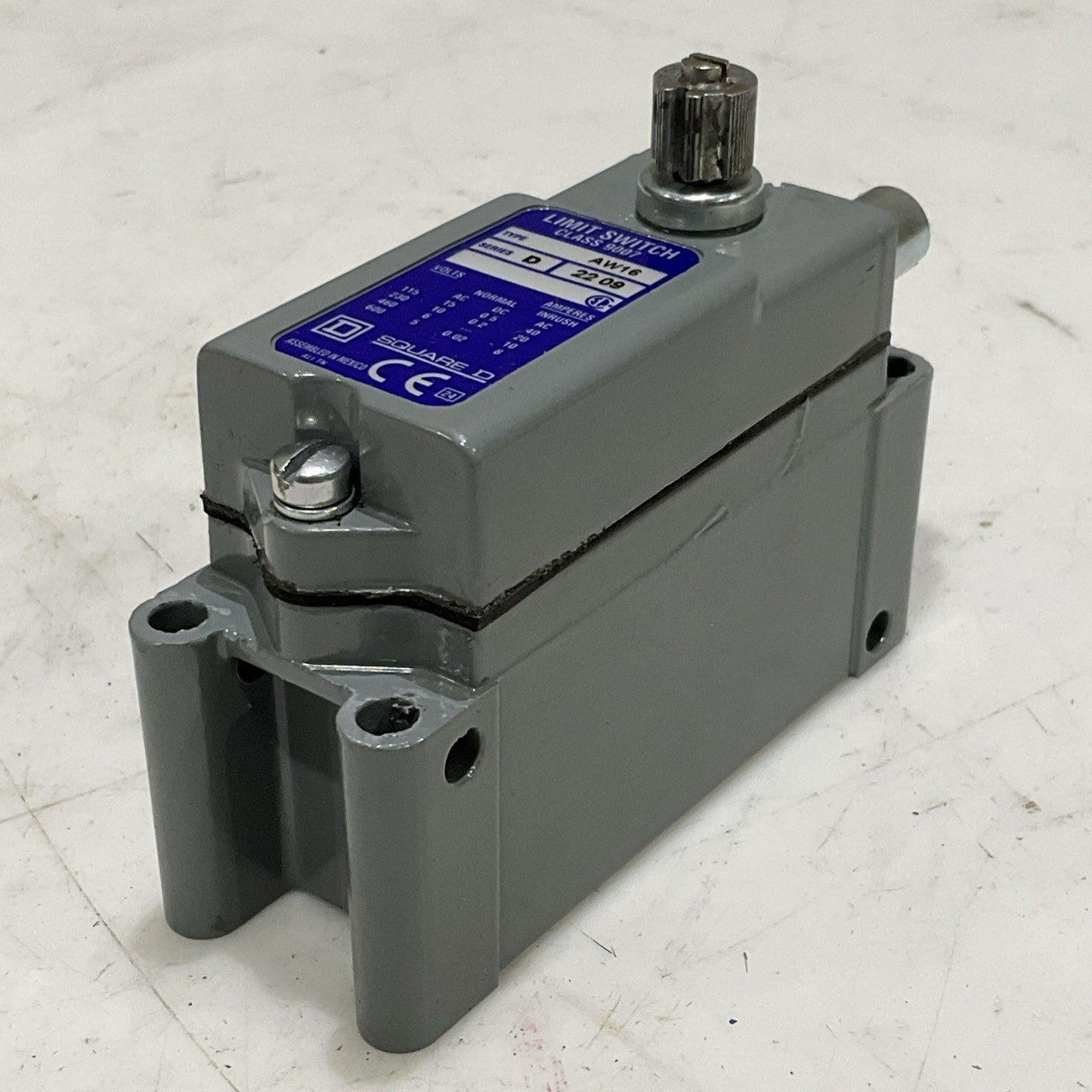 SQUARE D AW16 LIMIT SWITCH CLASS 9007 SERIES D 2209 Z2M