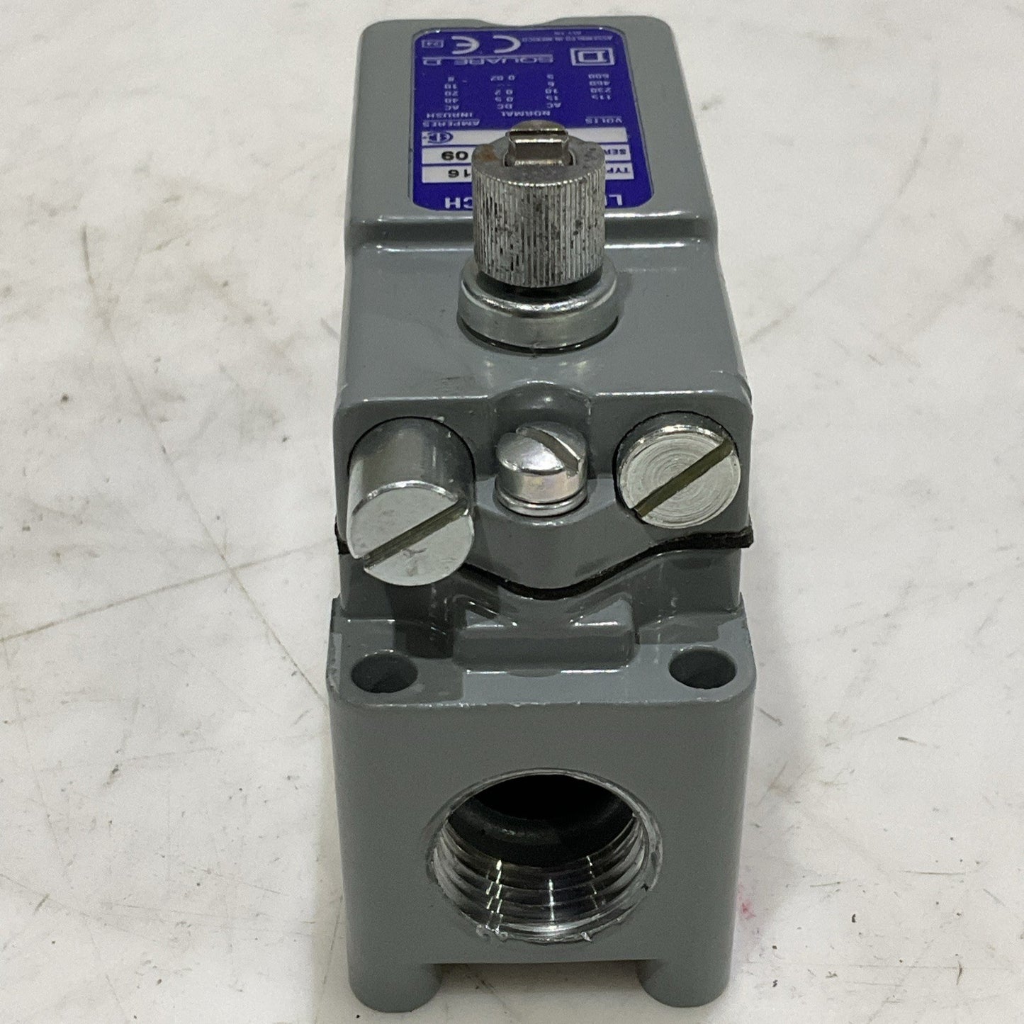 SQUARE D AW16 LIMIT SWITCH CLASS 9007 SERIES D 2209 Z2M