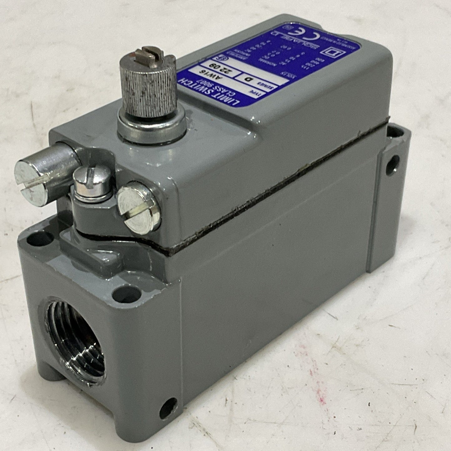 SQUARE D AW16 LIMIT SWITCH CLASS 9007 SERIES D 2209 Z2M
