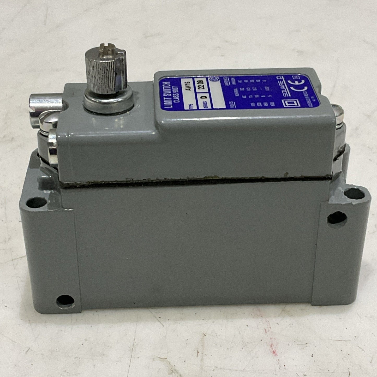 SQUARE D AW16 LIMIT SWITCH CLASS 9007 SERIES D 2209 Z2M