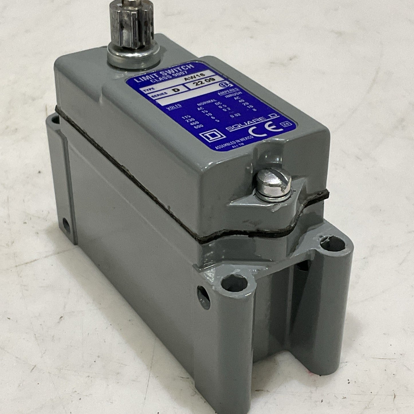SQUARE D AW16 LIMIT SWITCH CLASS 9007 SERIES D 2209 Z2M