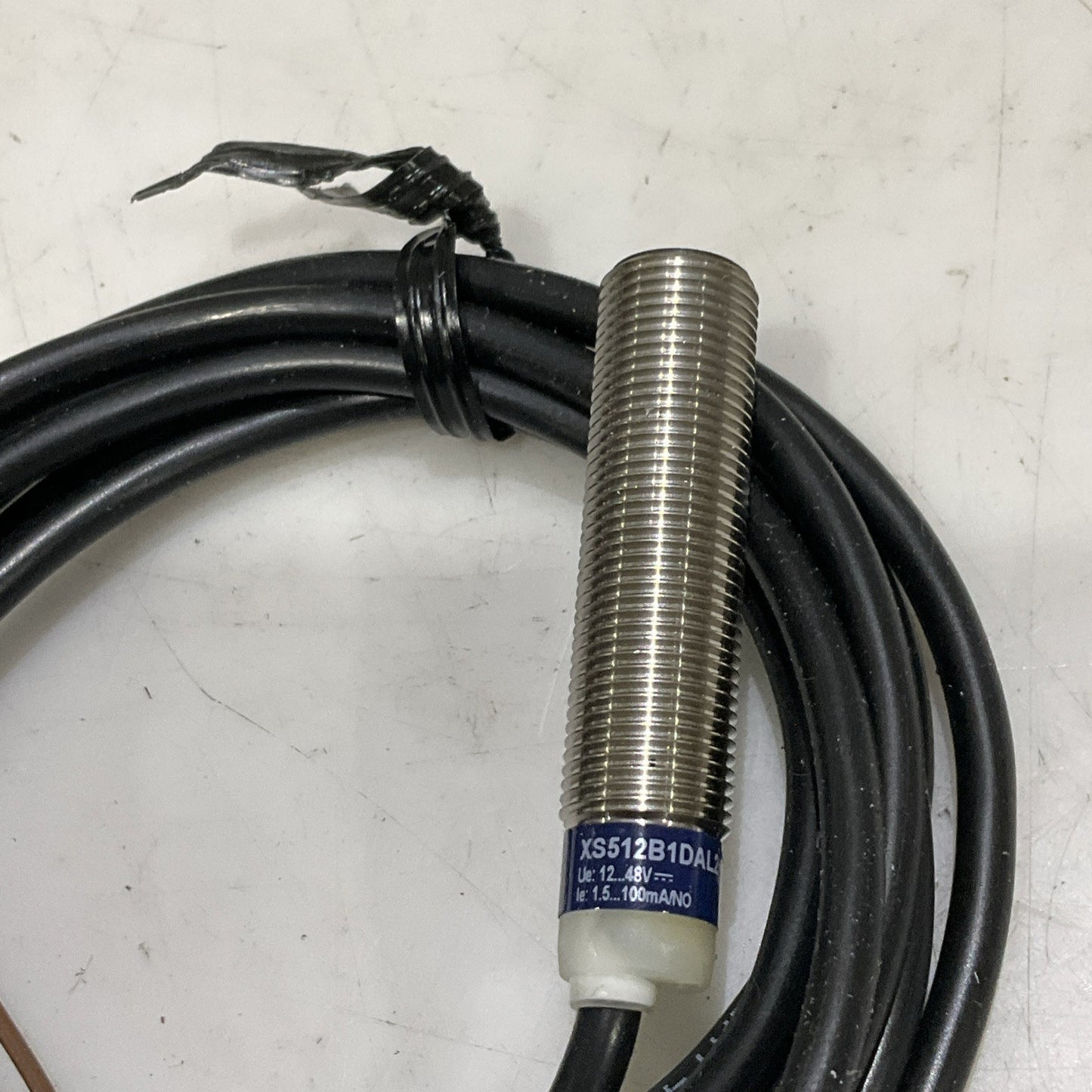 SCHNEIDER ELECTRIC XS512B1DAL2 INDUCTIVE PROXIMITY SWITCH LOT OF 3 Z2M