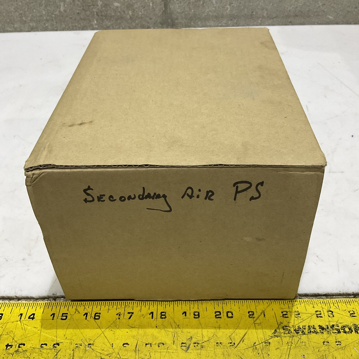 PHOENIX CONTACT TRIO-PS/AC/24DC/20 POWER SUPPLY 100-240 V NEW MFG SEALED Z2M