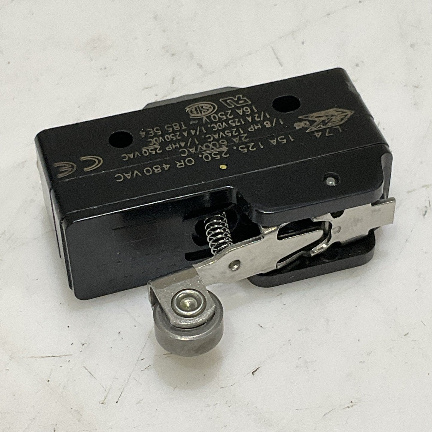 HONEYWELL BZ-2RW822-A2 SNAP ACTION SWITCH 2 A 600 VAC LOT OF 6 Z2M