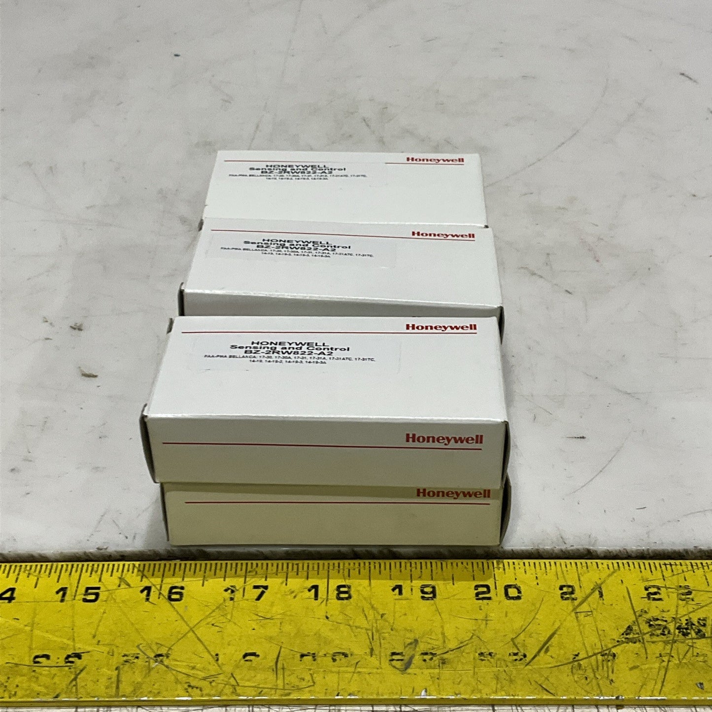 HONEYWELL BZ-2RW822-A2 SNAP ACTION SWITCH 2 A 600 VAC LOT OF 6 Z2M