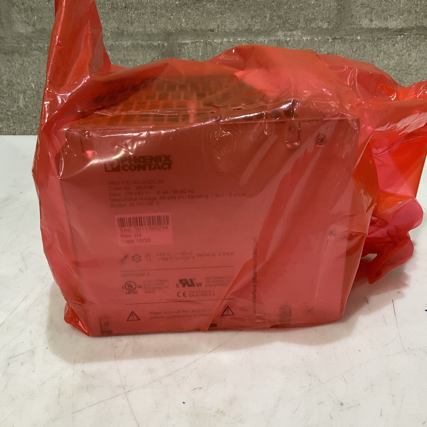 PHOENIX CONTACT TRIO-PS/AC/24DC/20 POWER SUPPLY 100-240 V SEALED IN PLASTIC Z2M