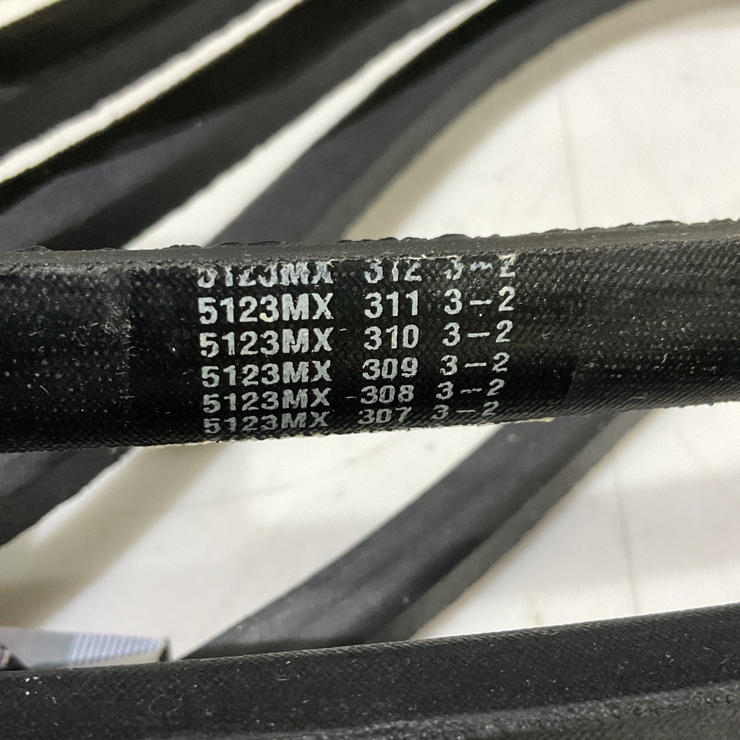 BROWNING B74 1083294 V-BELT SUPER GRIP BELT LOT OF 5 Z2M