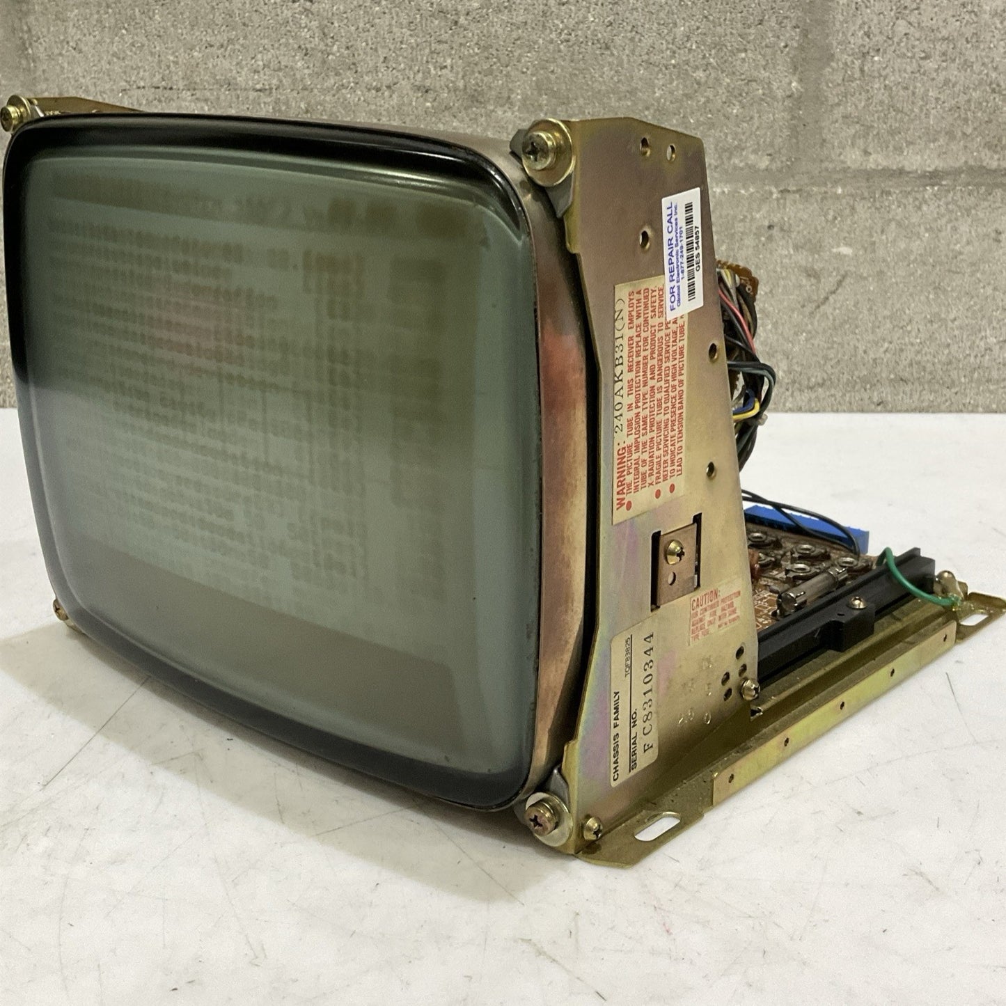 MATSUSHITA 240AKB31N M-C9001N TR-90A1 VINTAGE CRT DISPLAY 9 IN Z2M