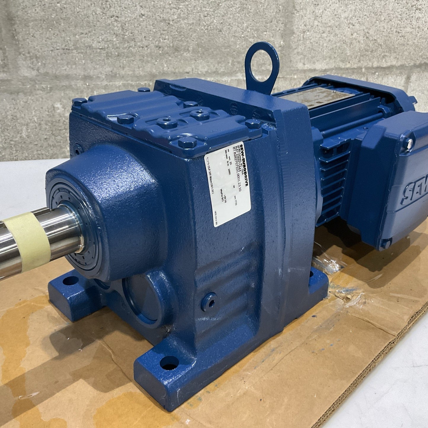 SEW-EURODRIVE R47 DRN71M4 GEAR MOTOR R47DRN71M4 460 V 60 HZ 1730 RPM Z2M