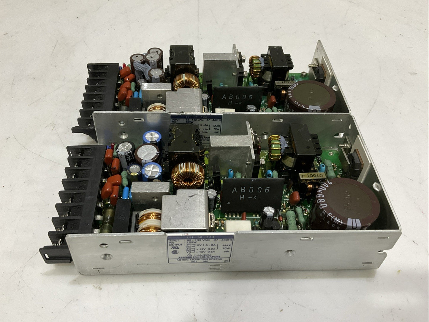 LAMBDA LST-38-133 SWITCHING POWER SUPPLY 85-132 VAC 47-449 Hz 144W LOT OF 2 Z2M
