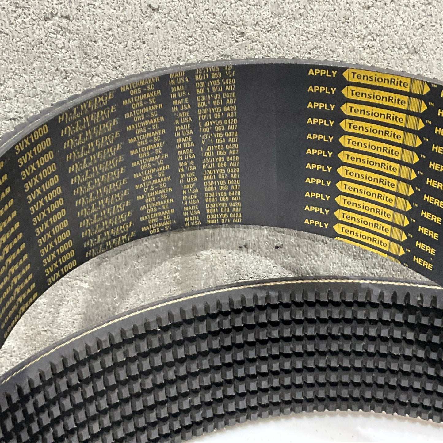 GOODYEAR 3VX1000 HT-Y WEDGE BANDED INDUSTRIAL V BELT Z2M