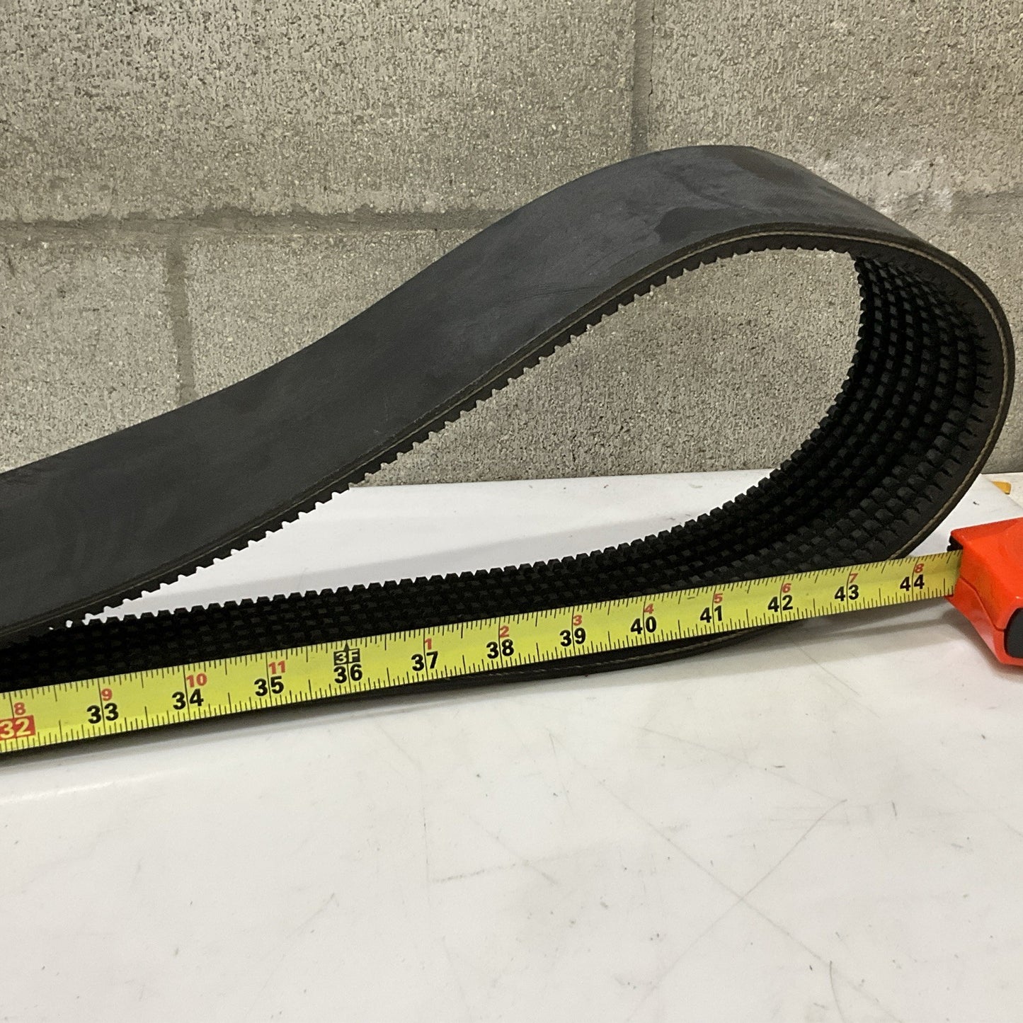 GOODYEAR 3VX1000 HT-Y WEDGE BANDED INDUSTRIAL V BELT Z2M