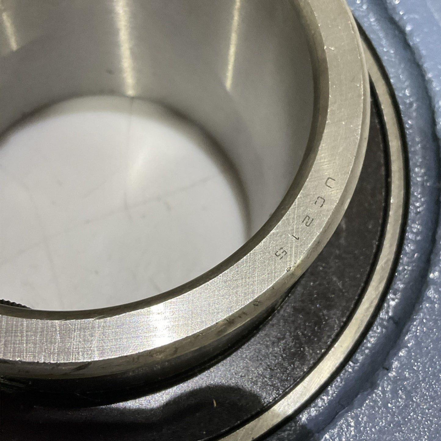 NBR BEARING LIMITED UCFC215-75MM ROUND FLANGE MOUNT 4 BOLT BEARING Z2M