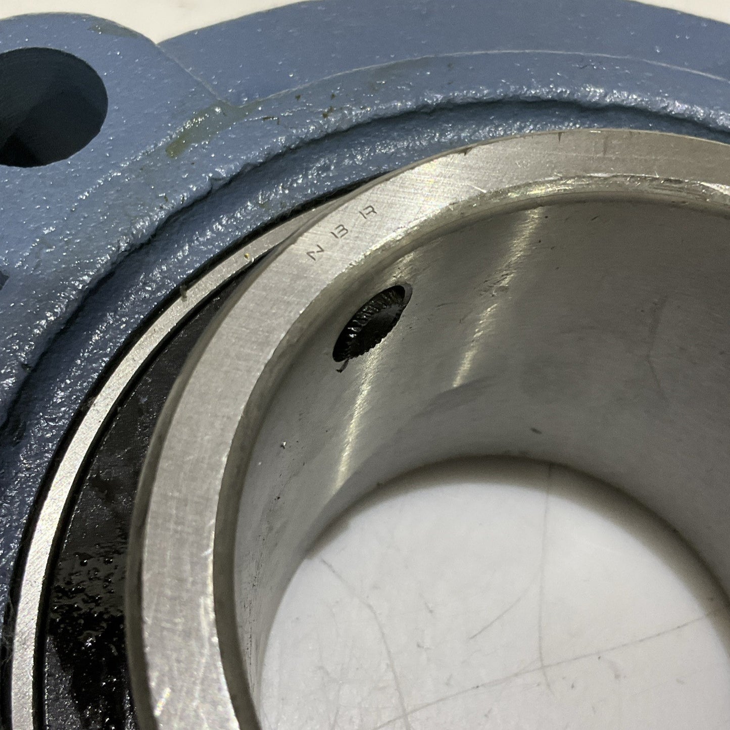 NBR BEARING LIMITED UCFC215-75MM ROUND FLANGE MOUNT 4 BOLT BEARING Z2M