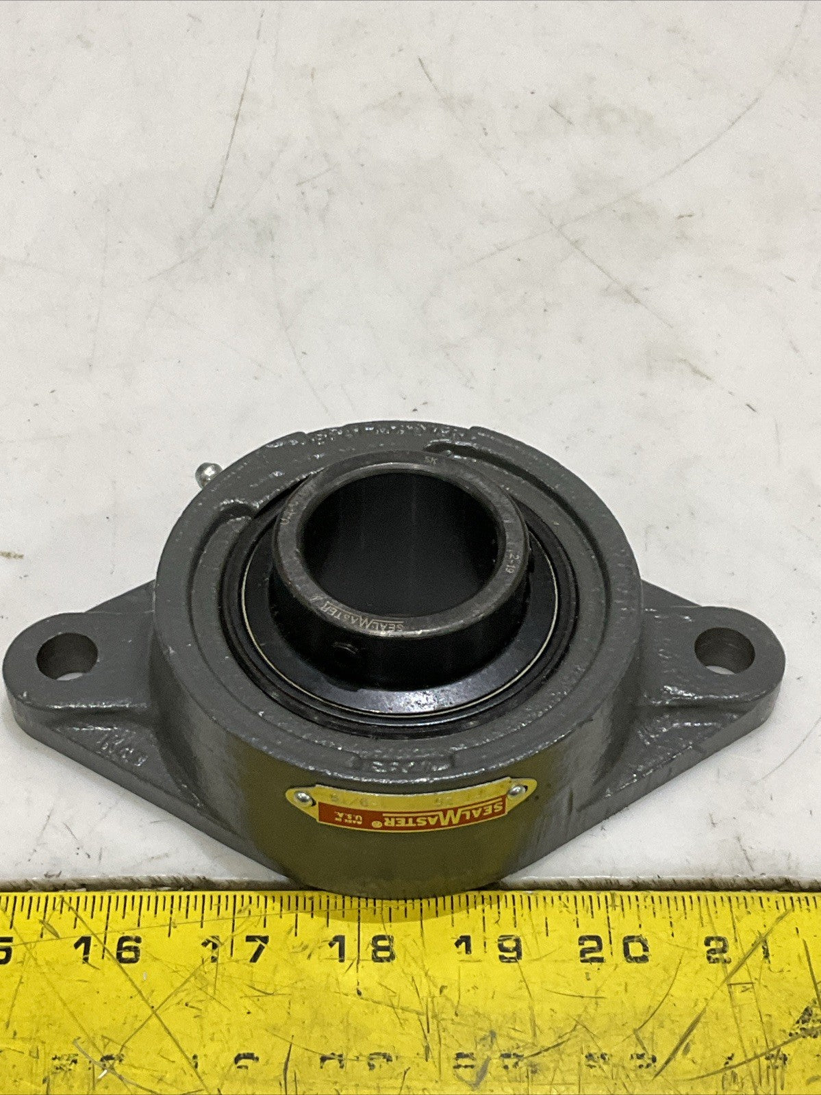 SEAL MASTER SFT-25 FLANGE MOUNT 2 BOLT BEARING 1 9/16 BORE 700553 Z2M