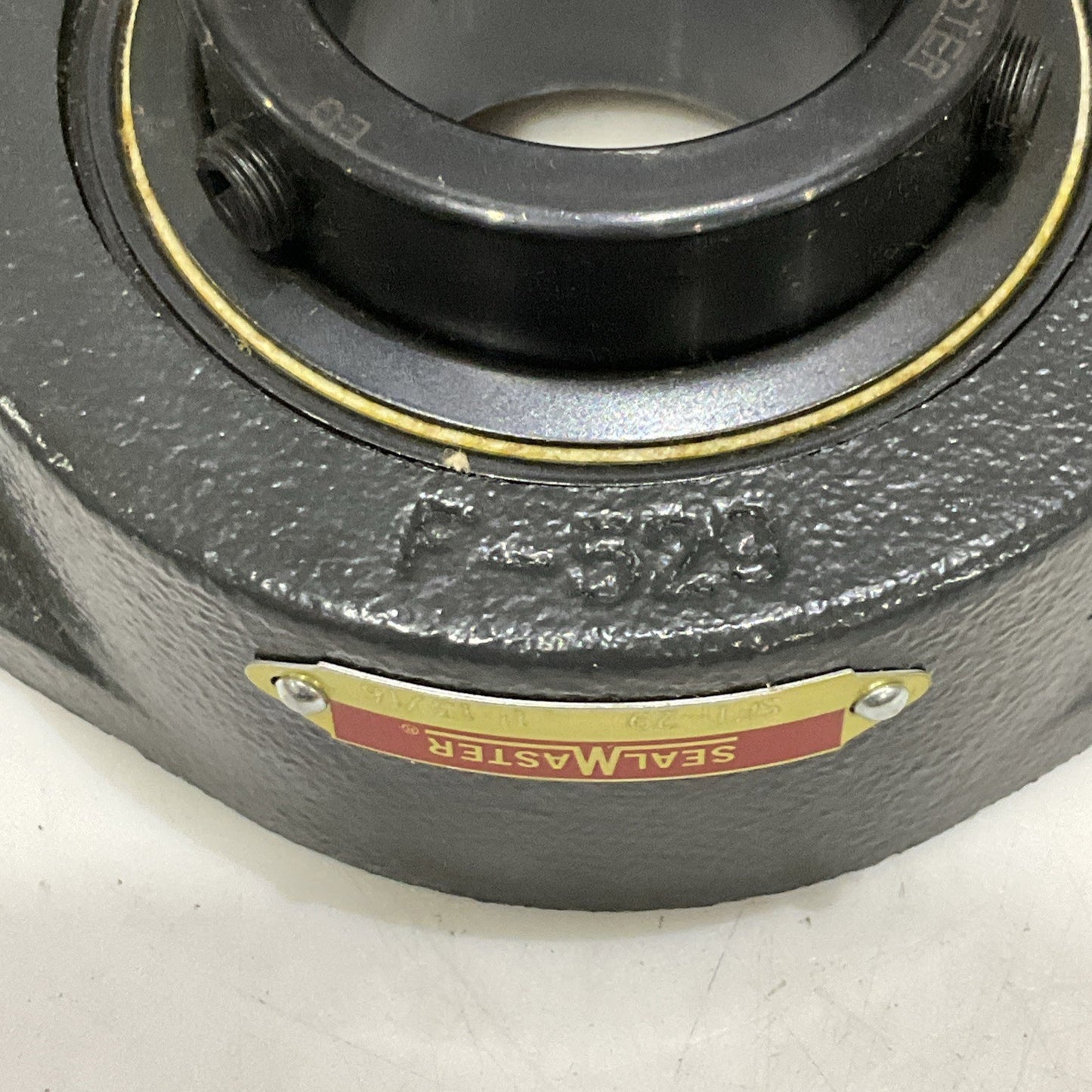 SEAL MASTER SFT-29 FLANGE MOUNT 2 BOLT BEARING 1 13/16 IN BORE F-529 Z2M