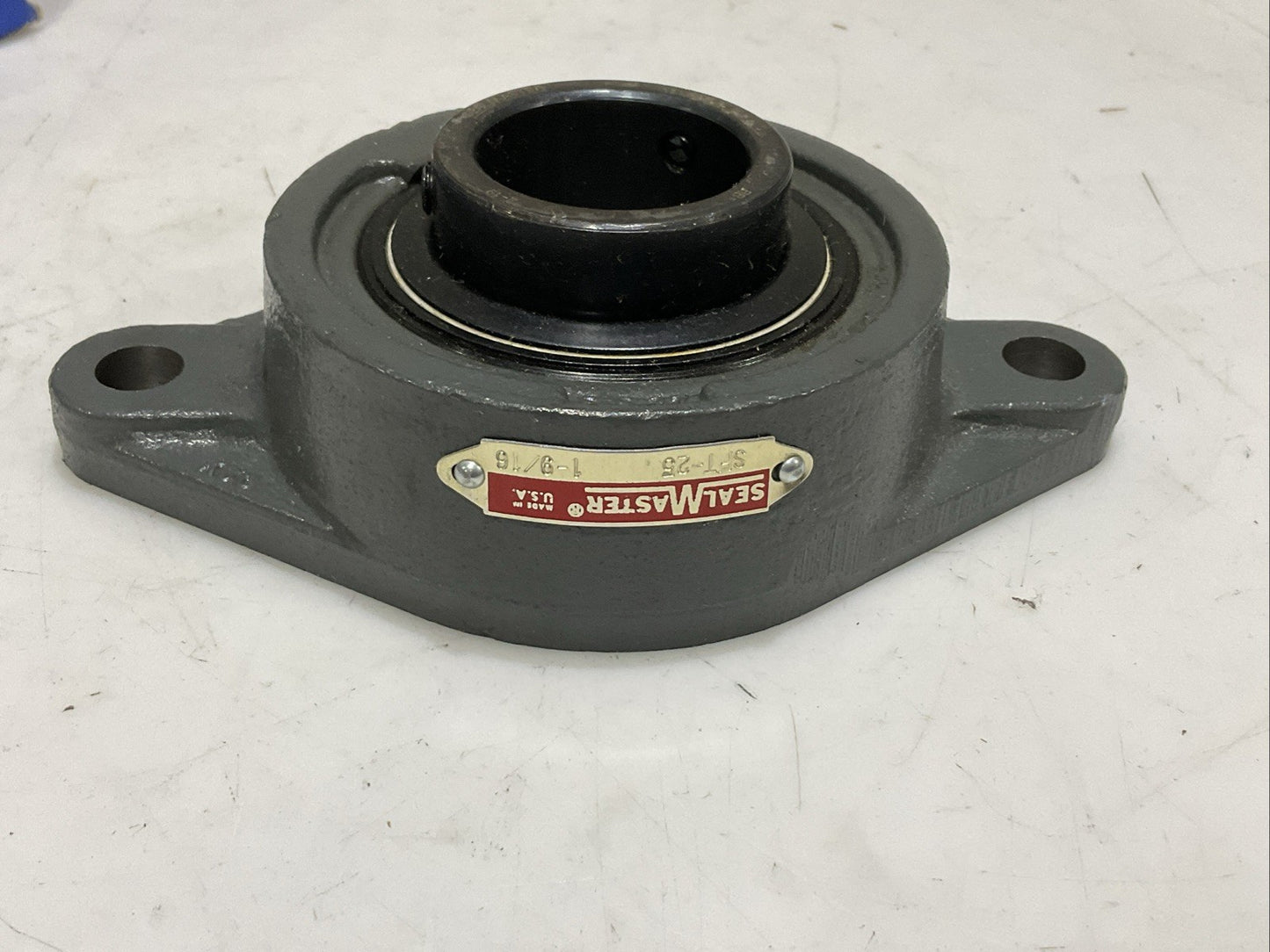 SEAL MASTER SFT-25 FLANGE MOUNT 2 BOLT BEARING 1 9/16 BORE 7005533 Z2M