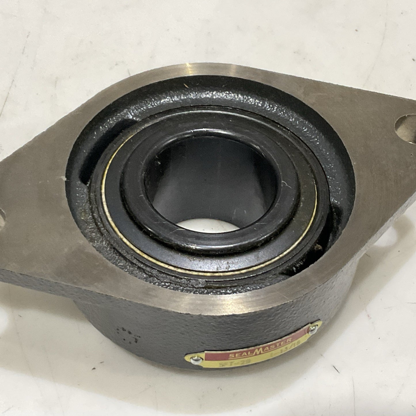 SEAL MASTER SFT-29 FLANGE MOUNT 2 BOLT BEARING 1 13/16 IN BORE F-529 Z2M