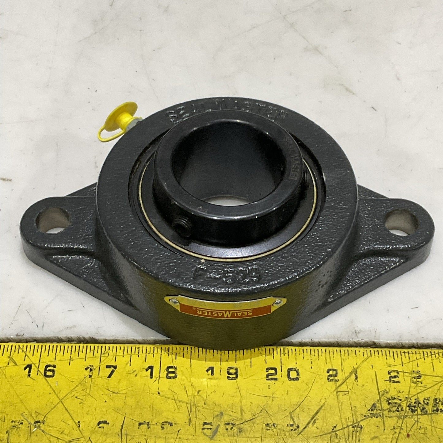 SEAL MASTER SFT-29 FLANGE MOUNT 2 BOLT BEARING 1 13/16 IN BORE F-529 Z2M
