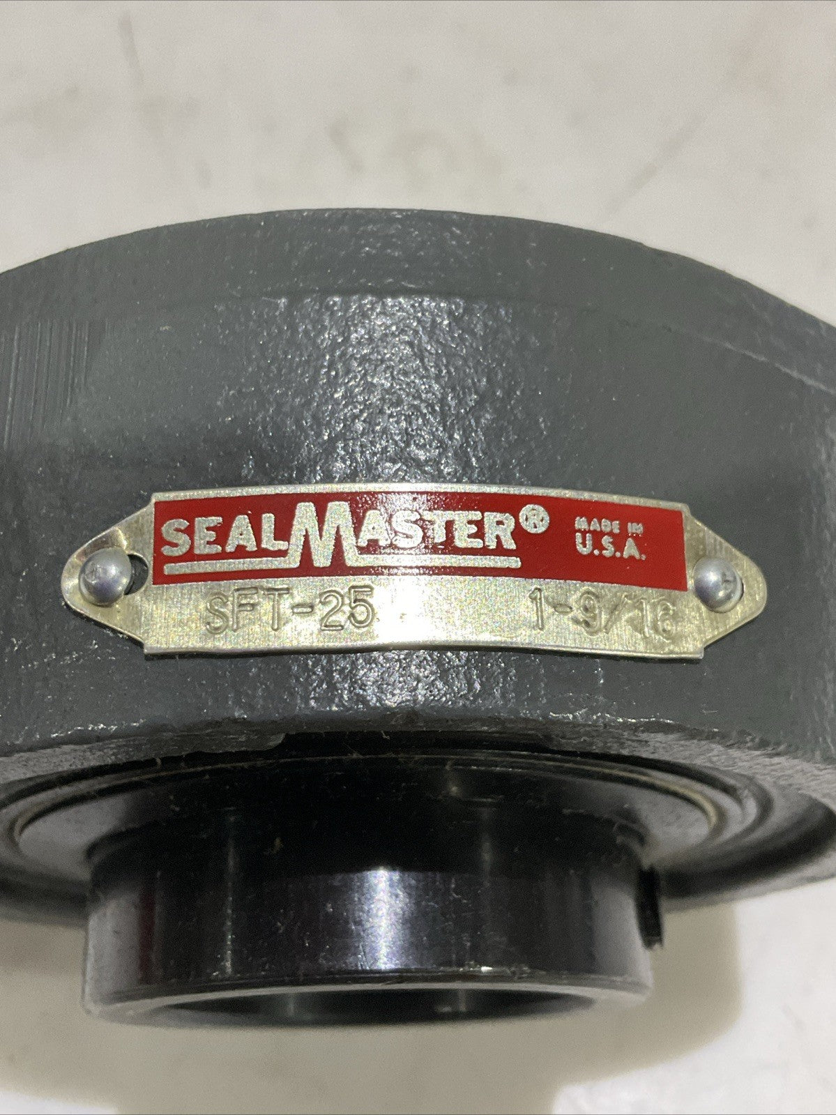 SEAL MASTER SFT-25 FLANGE MOUNT 2 BOLT BEARING 1 9/16 BORE 7005533 Z2M