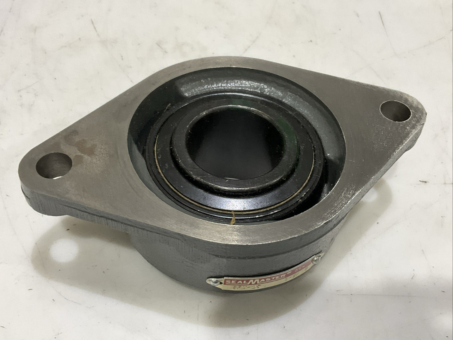SEAL MASTER SFT-25 FLANGE MOUNT 2 BOLT BEARING 1 9/16 BORE 7005533 Z2M